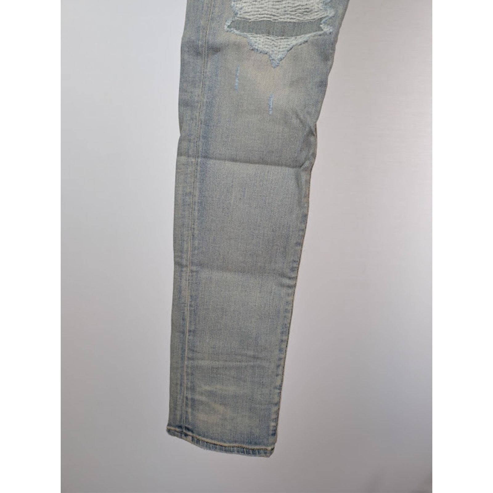 Amiri o1rshd1 Varsity Eagle Logo Skinny Jeans in Antique Indigo 33 Size US 33 - 10 Thumbnail