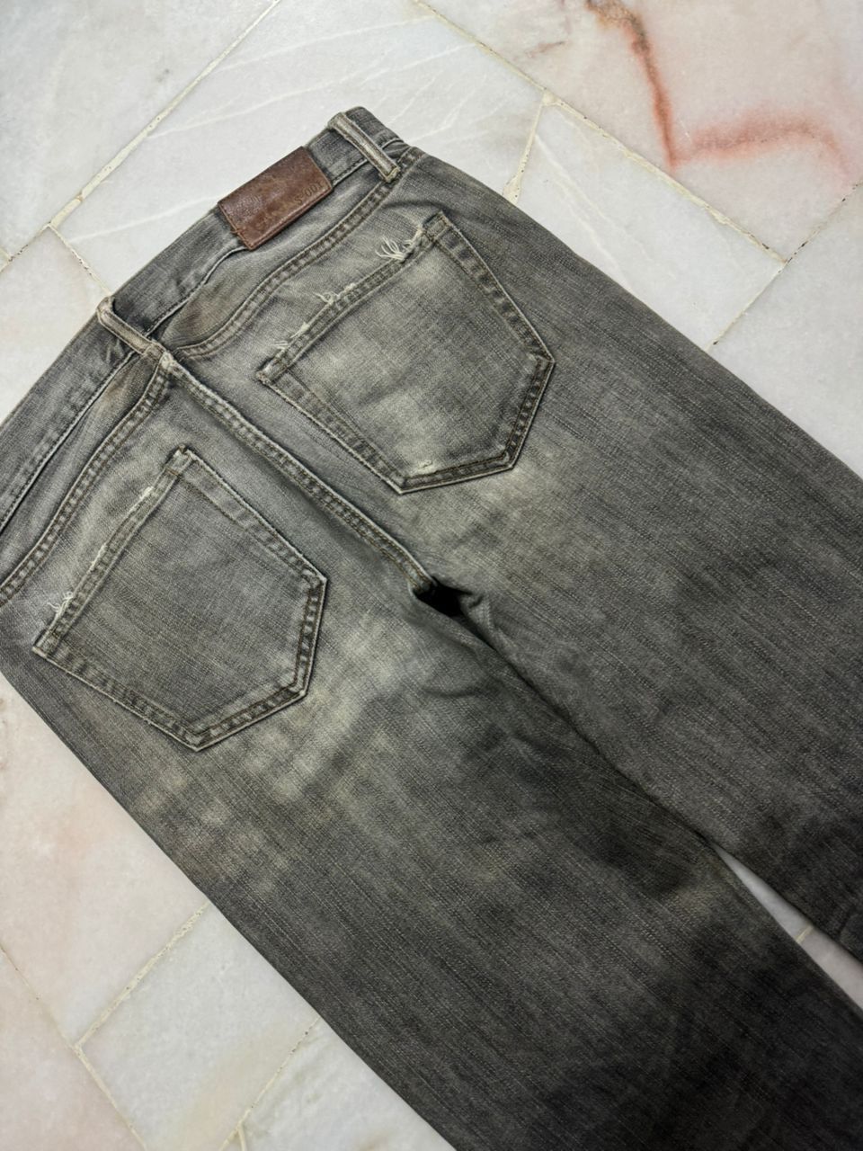 Uniqlo 💥Crazy Thrashed 90s Uniqlo Rusty Distressed Grunge Jeans Size US 33 - 18 Thumbnail