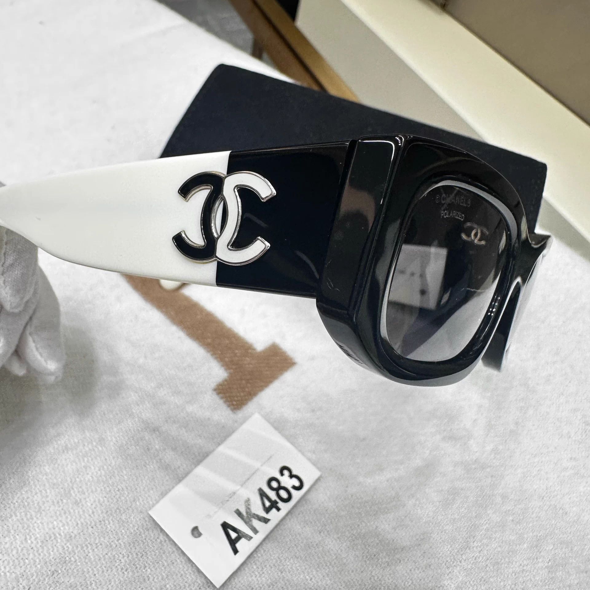 Chanel Chanel Panda Sunglasses Yibo New w/ Case Dust Bag AK483 Size ONE SIZE - 6 Thumbnail