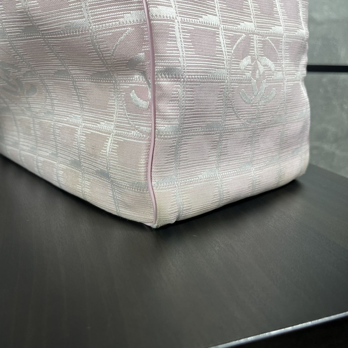 Chanel CHANEL ALIGNE PINK TRAVEL LINE NYLON TOTE BAG HAND BAG RARE Size ONE SIZE - 15 Thumbnail
