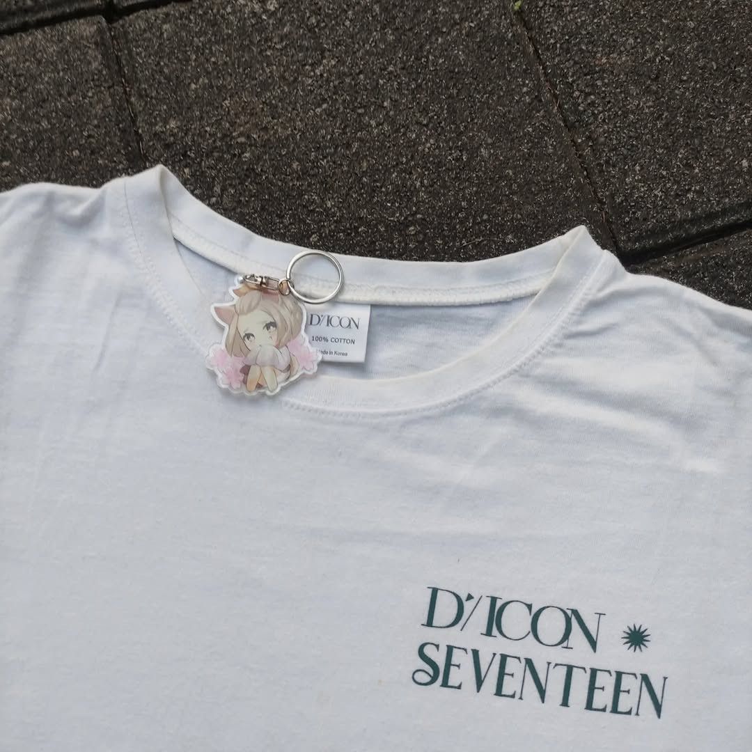 Band Tees SEVENTEEN D-icon Issue 2021 Tee Size US L / EU 52-54 / 3 - 3 Thumbnail