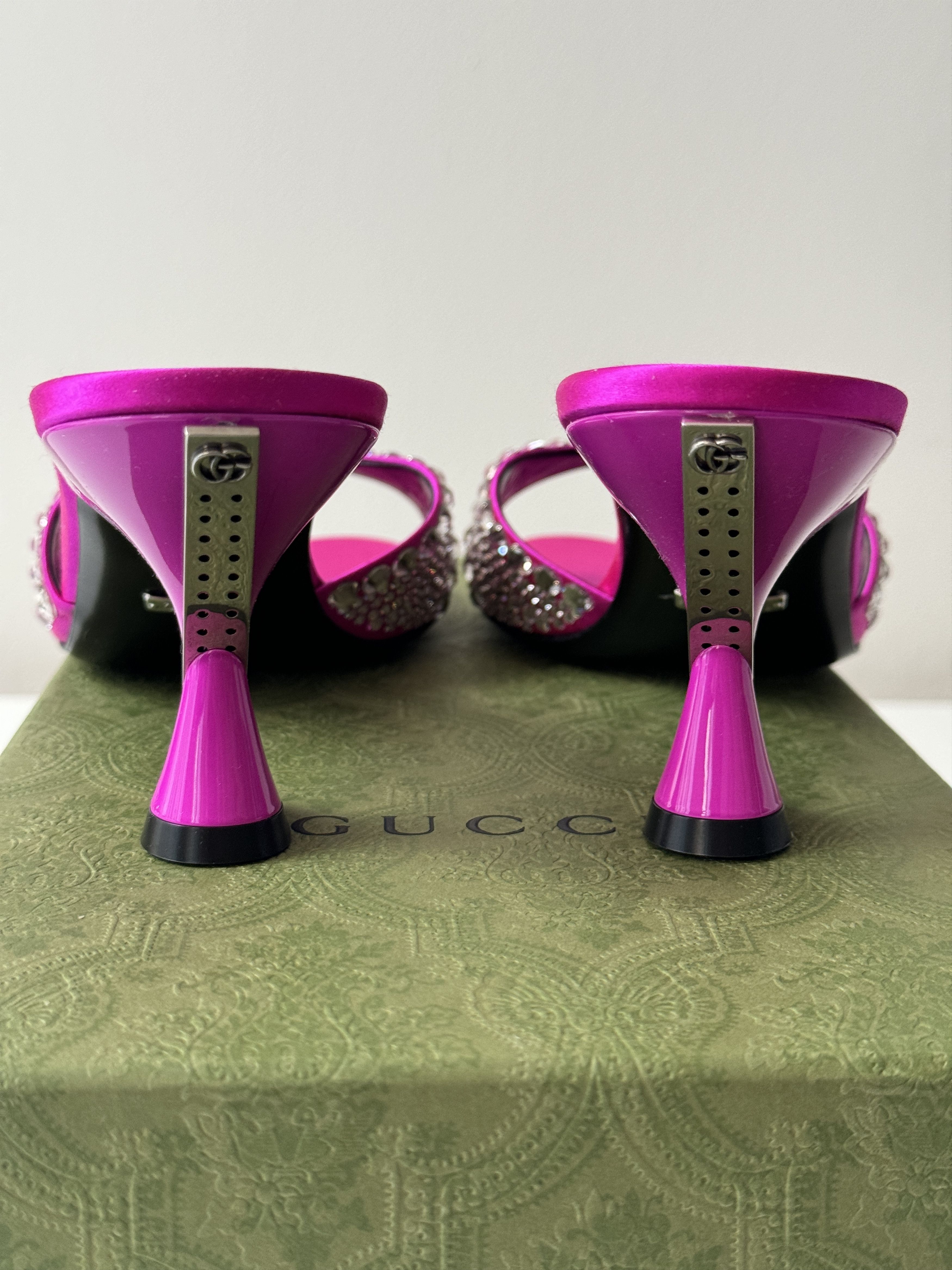 Gucci size 38.5G - Gucci Sandal Crystal Galactica Pink Slide Size US 8.5 / IT 38.5 - 2 Thumbnail