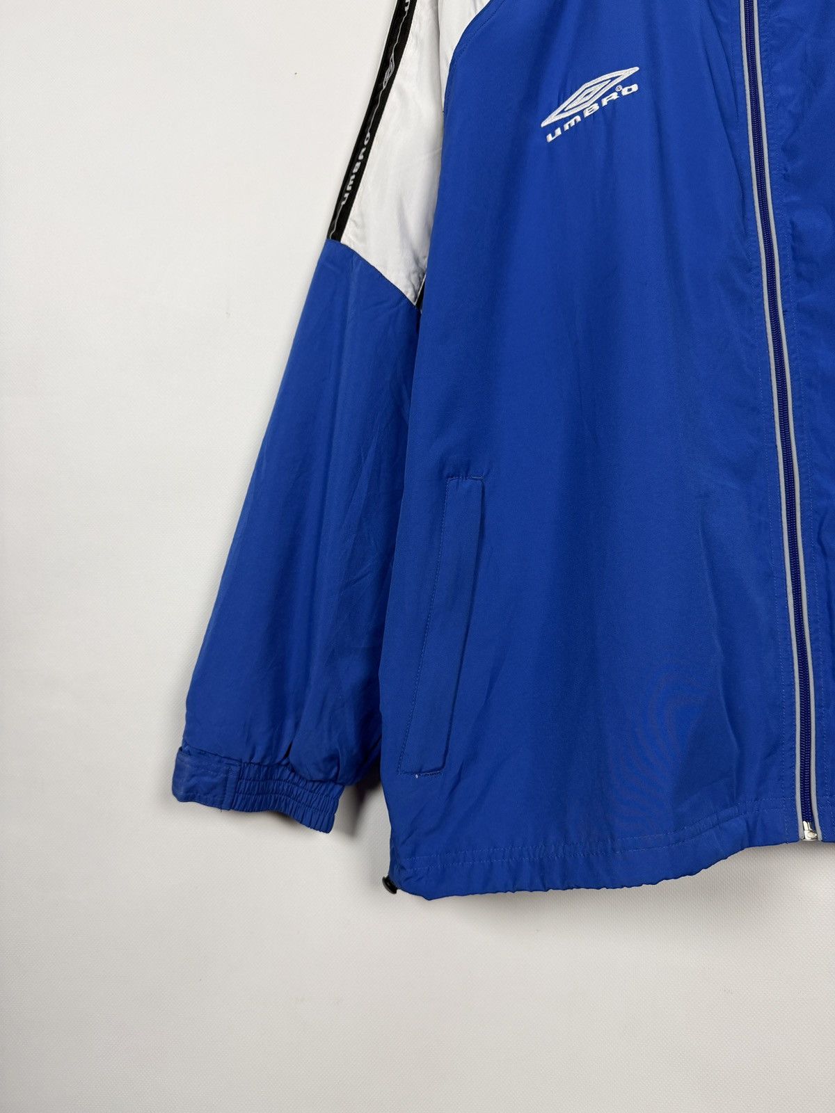 Umbro Umbro Full Zip Vintage Track Jacket Official Product Size L Size US L / EU 52-54 / 3 - 4 Thumbnail