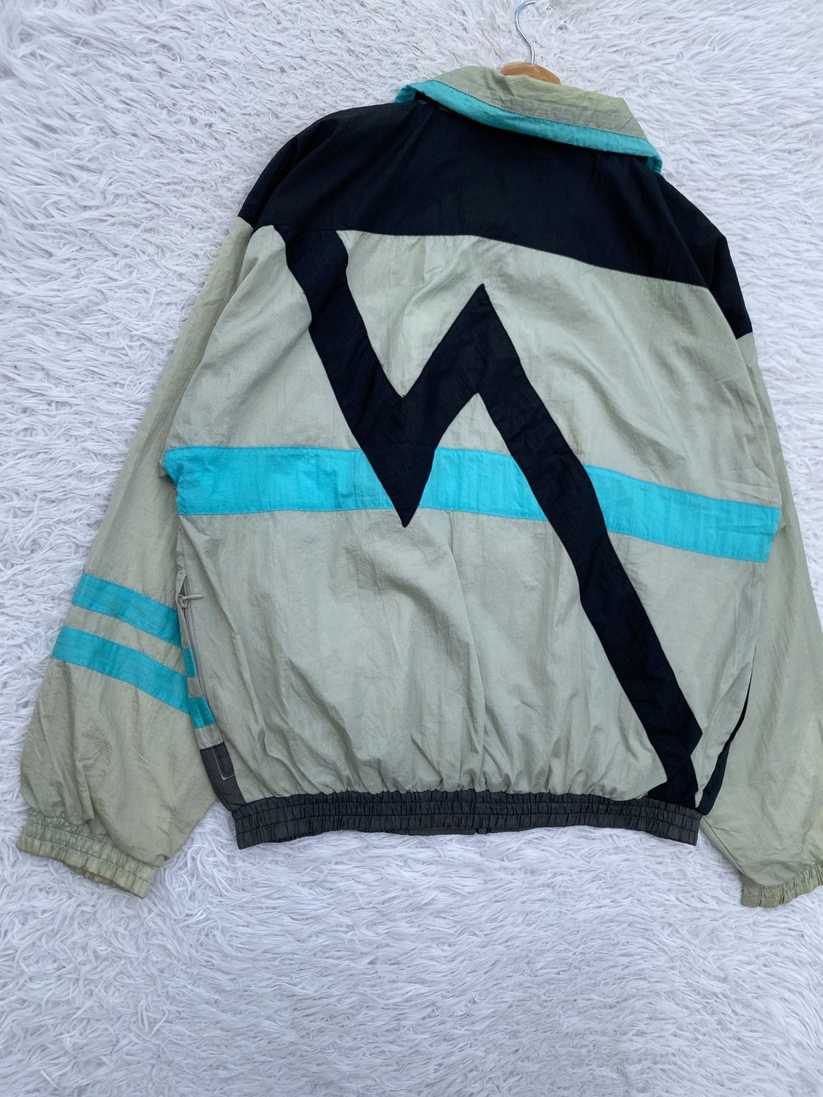 Vintage Rare Vintage 90s Givenchy Zipper Windbreaker Size US L / EU 52-54 / 3 - 16 Thumbnail