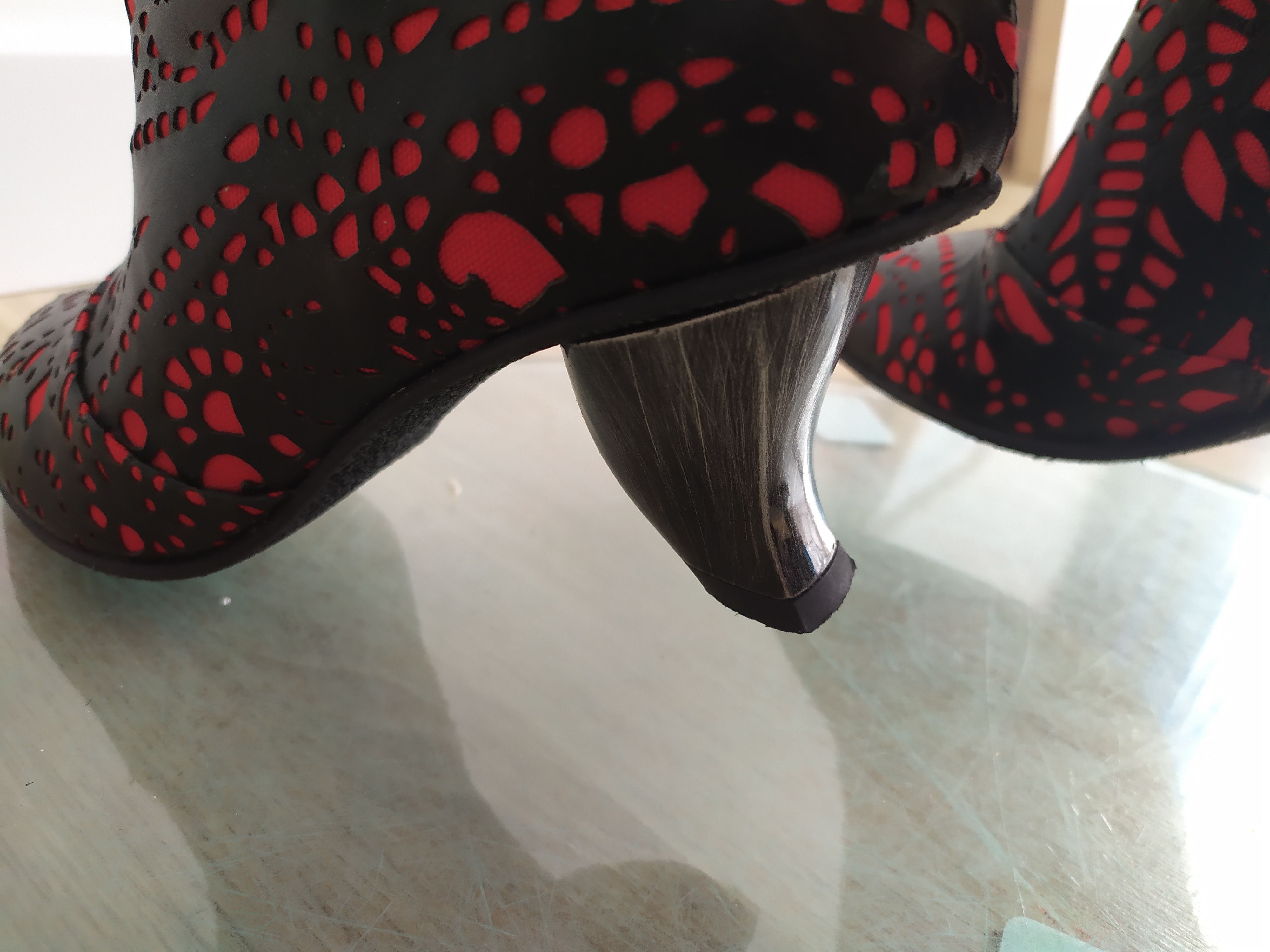 The Difference Lisa Tucci Unique Red Trani Ankle Boot with Laser Cut Detail Size US 7 / IT 37 - 7 Thumbnail
