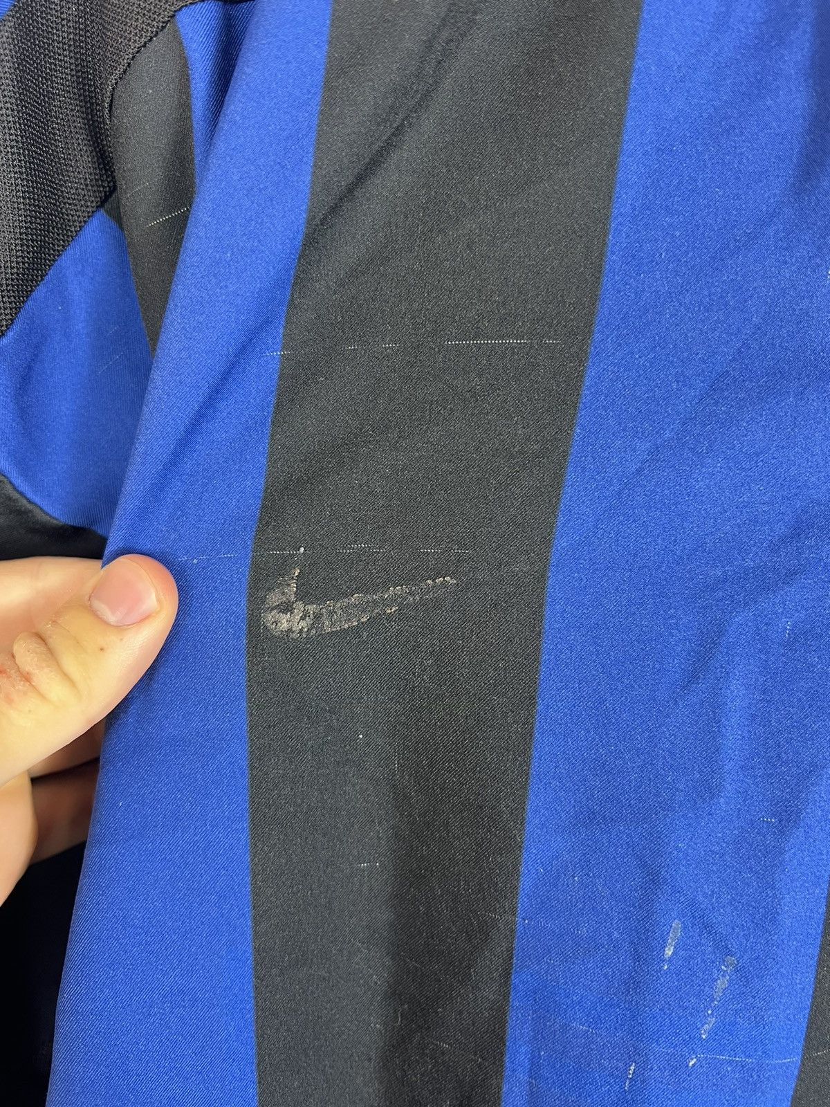 Nike Vintage Inter Nike Distressed Jersey Trashed Football Shirt Size US XL / EU 56 / 4 - 6 Thumbnail