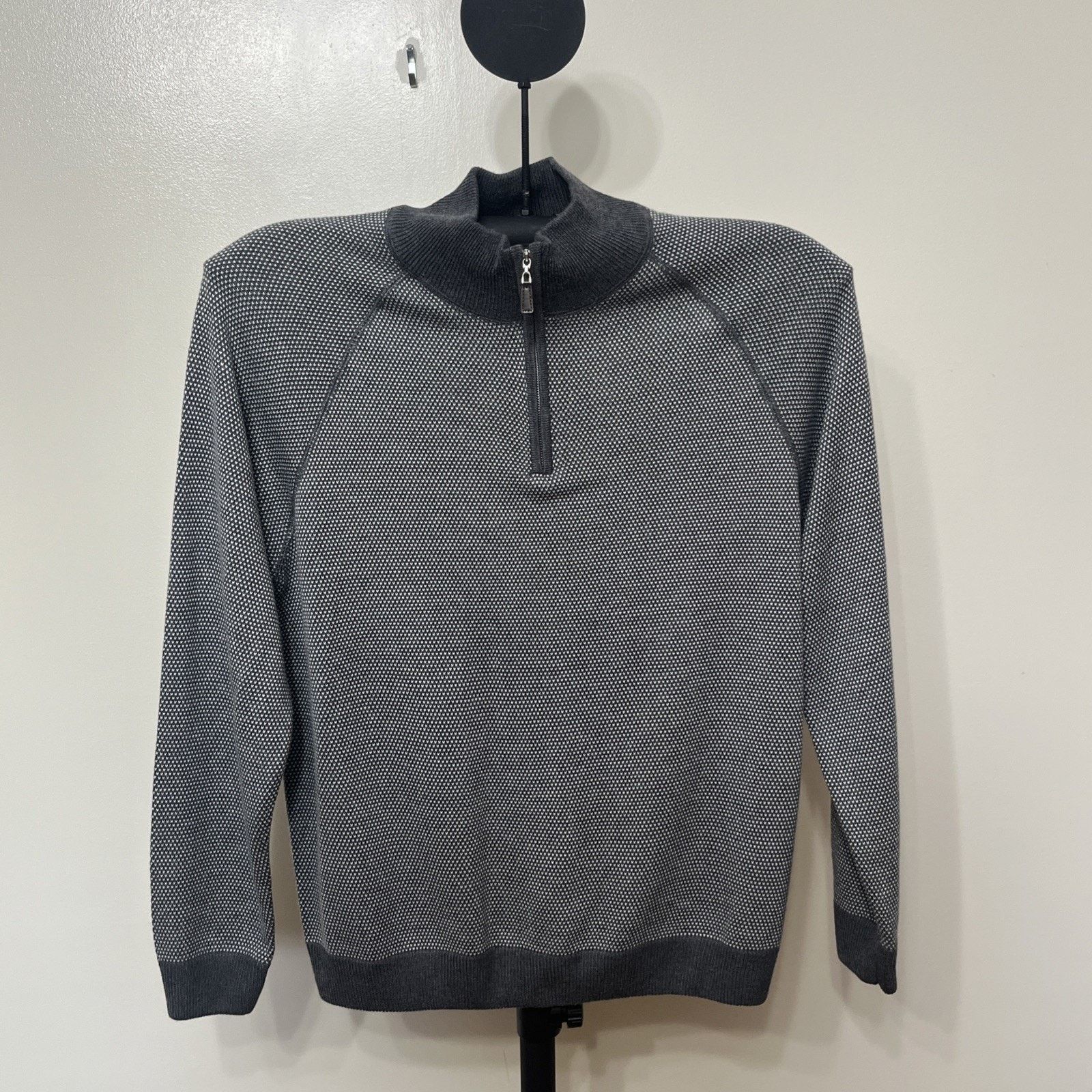 Other Tahari Men's Heather Grey 1/4 Zip Wool Blend Sweater Size L Size US L / EU 52-54 / 3 - 1 Thumbnail