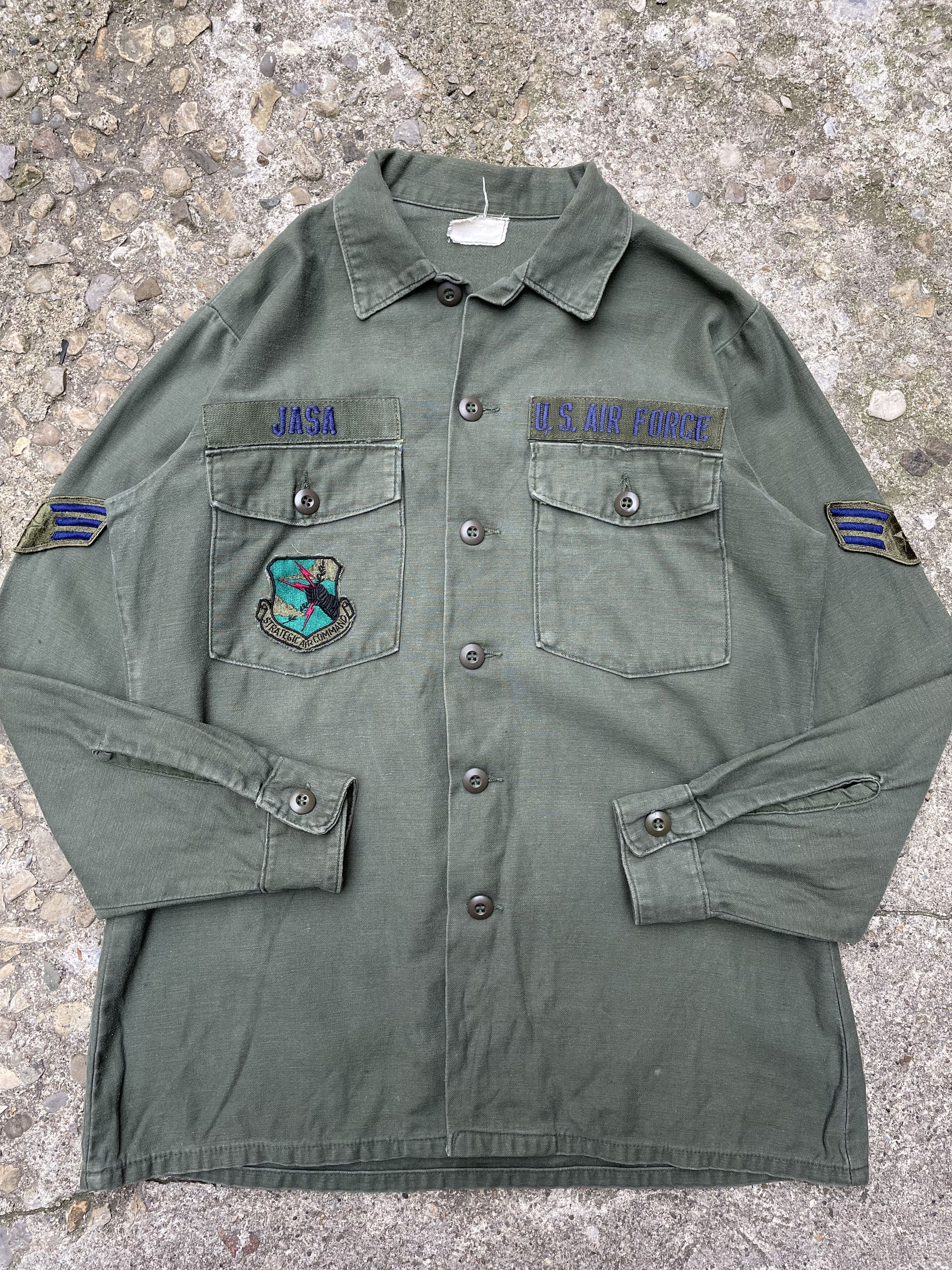 Vintage VTG 1976 US Air Force OG-107 Cotton Sateen Utility Shirt Size US L / EU 52-54 / 3 - 3 Thumbnail