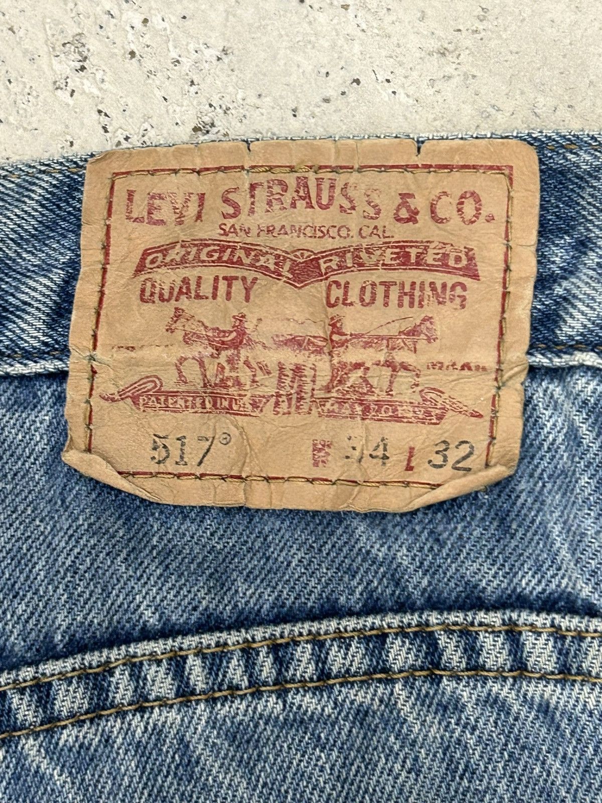 Levi's Vintage Levis 517 Boot Cut Jeans Stonewashed Size US 35 - 15 Thumbnail