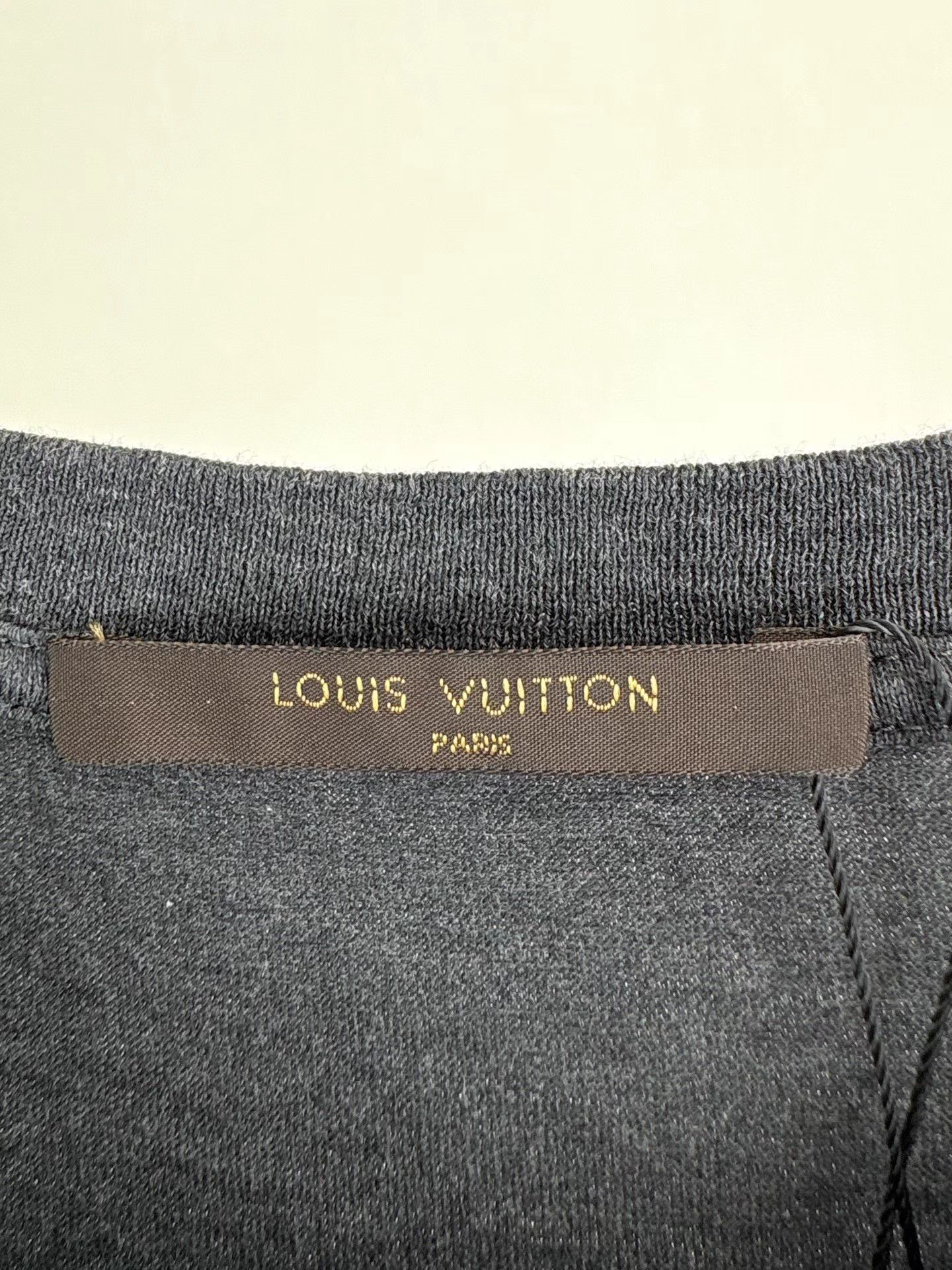 Louis Vuitton LV Embroidered Small Logo Short Sleeve K1 Size US XL / EU 56 / 4 - 4 Thumbnail