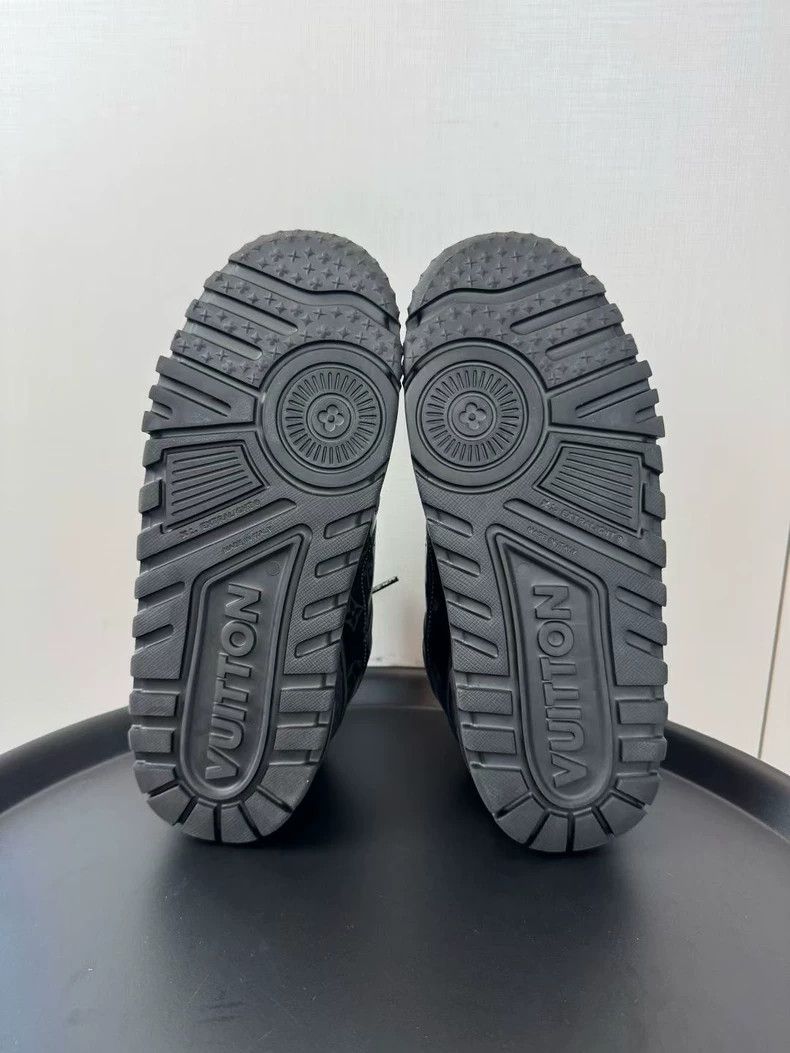 Louis Vuitton Louis Vuitton Presbyopic puddings sneakers Size US 9 / EU 42 - 5 Thumbnail