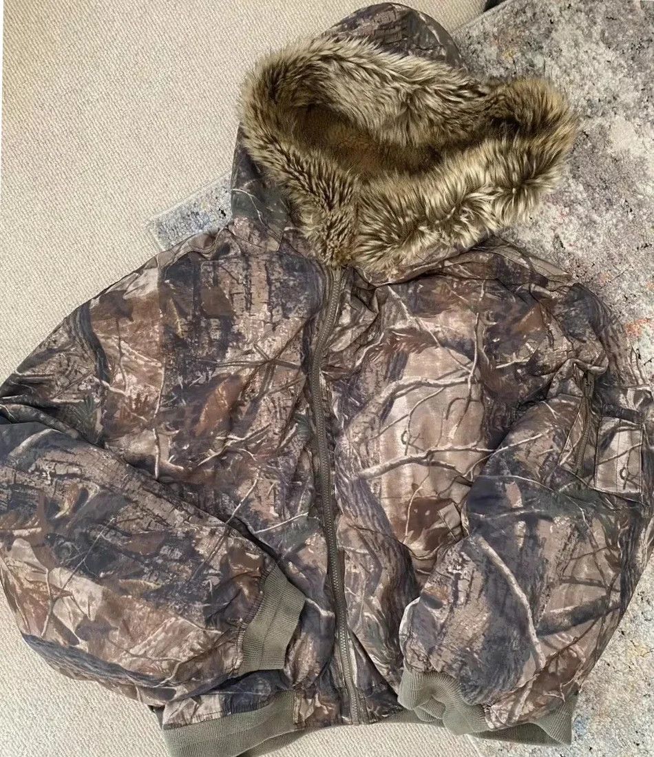 Japanese Brand × Vintage Camouflage Zipper Plush Hoodie Jacket Size US S / EU 44-46 / 1 - 3 Thumbnail