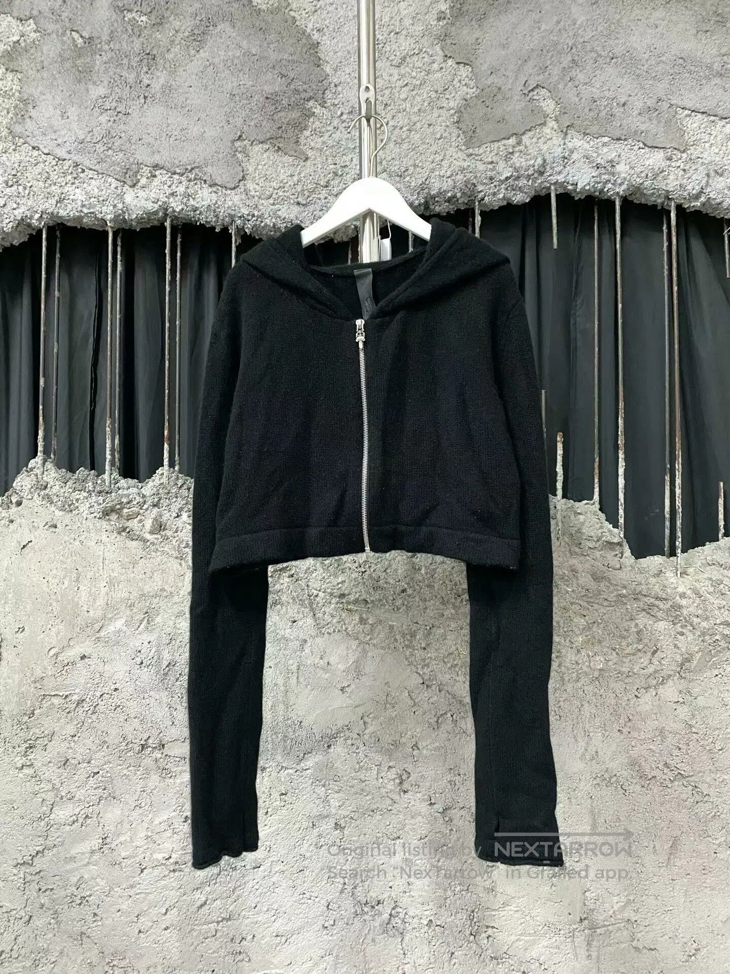 Chrome Hearts chrome hearts cropped zip hoodie in black. Size US M / EU 48-50 / 2 - 1 Thumbnail