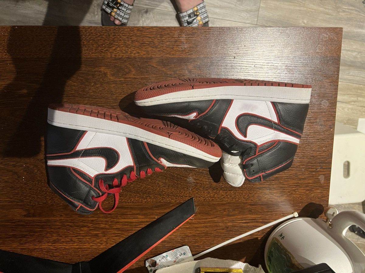 Nike Air jordan 1 Bloodline sz10 Size US 10 / EU 43 - 2 Thumbnail