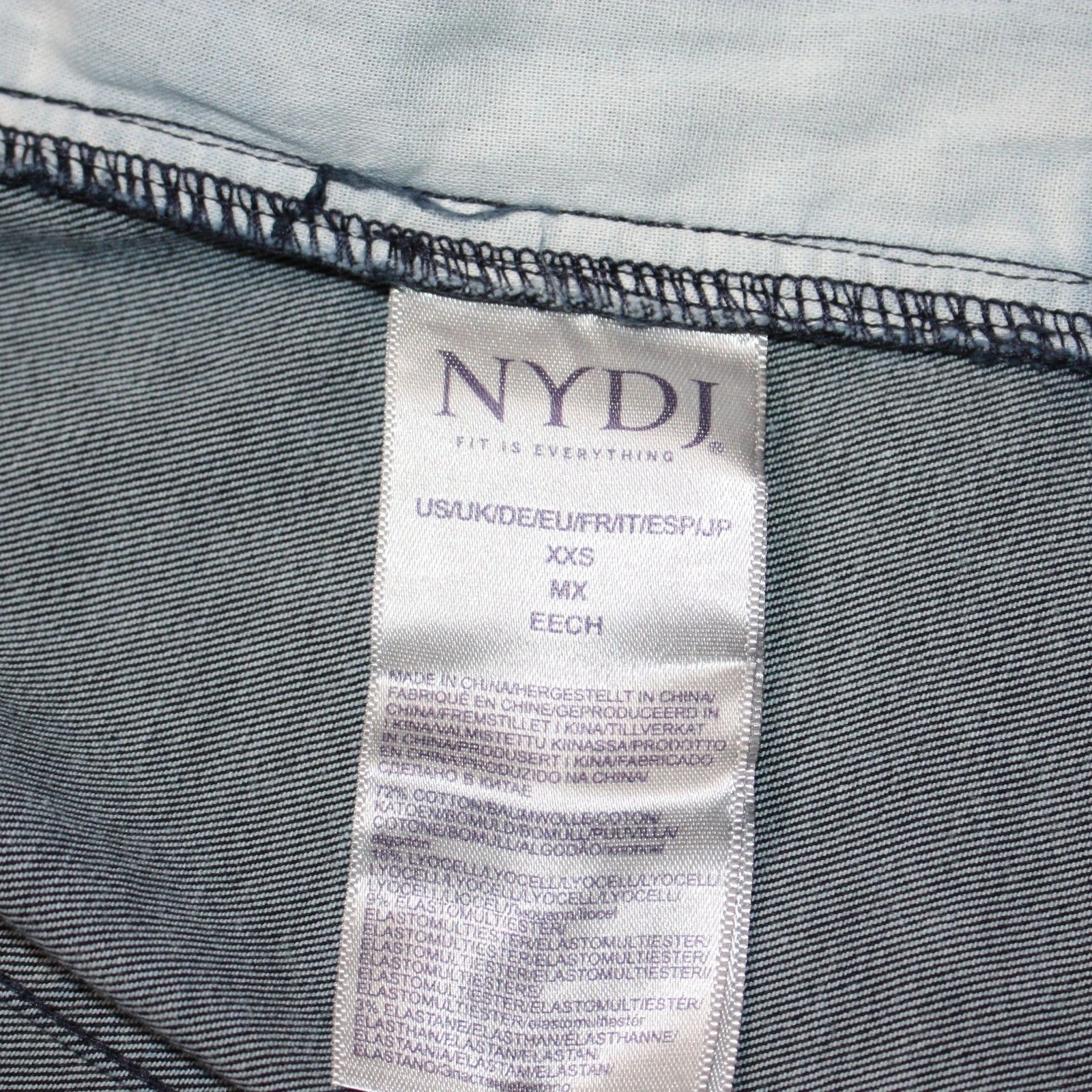 NYDJ Collared Navy Blue Denim Jean Jacket in size XXS MSRP $98 Size XXS / US 00 / IT 34 - 7 Thumbnail