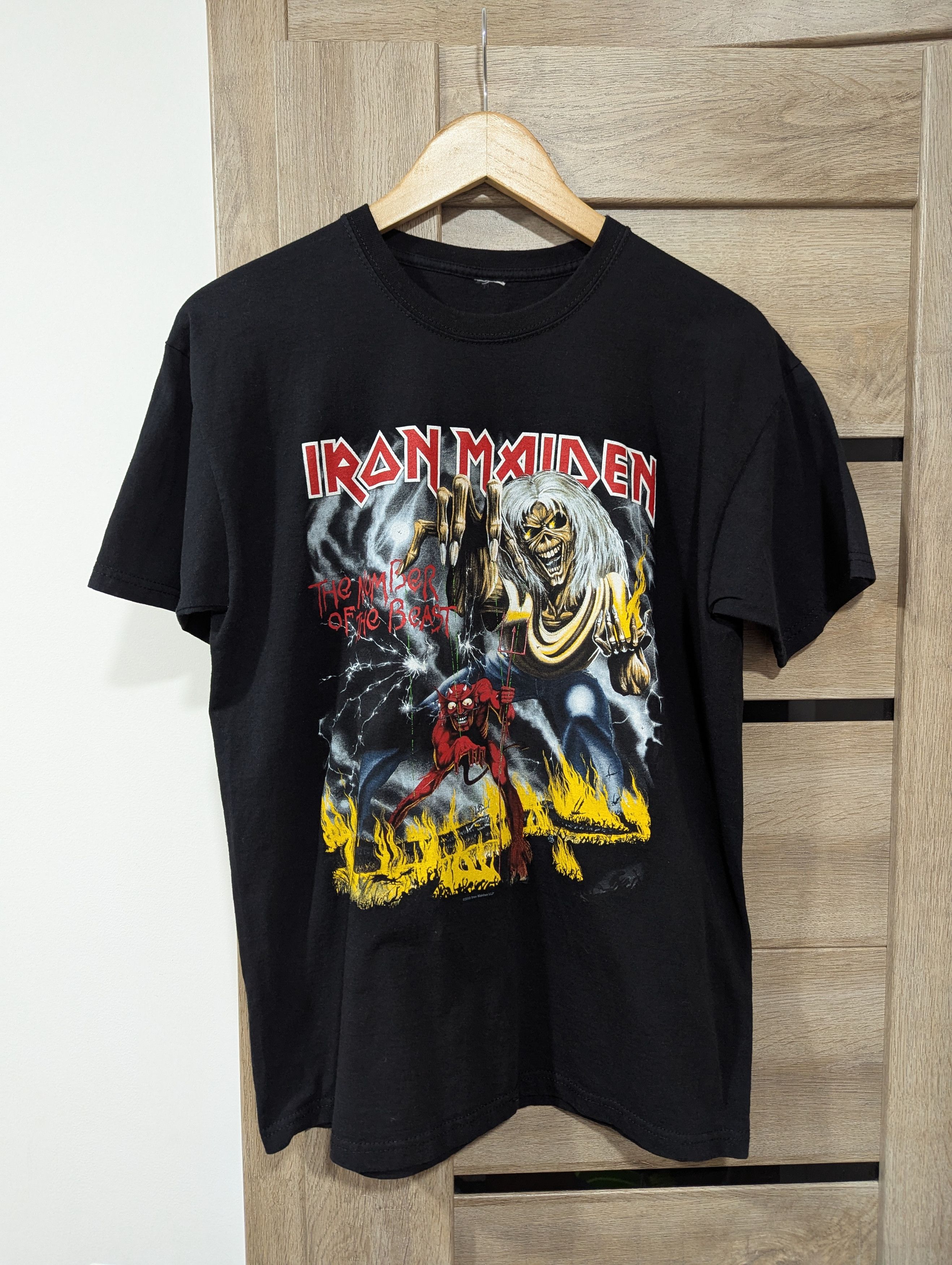 Band Tees × Iron Maiden × Vintage Iron Maiden The Number Of The Beast Reprint 2010 T-Shirt Size US M / EU 48-50 / 2 - 1 Thumbnail