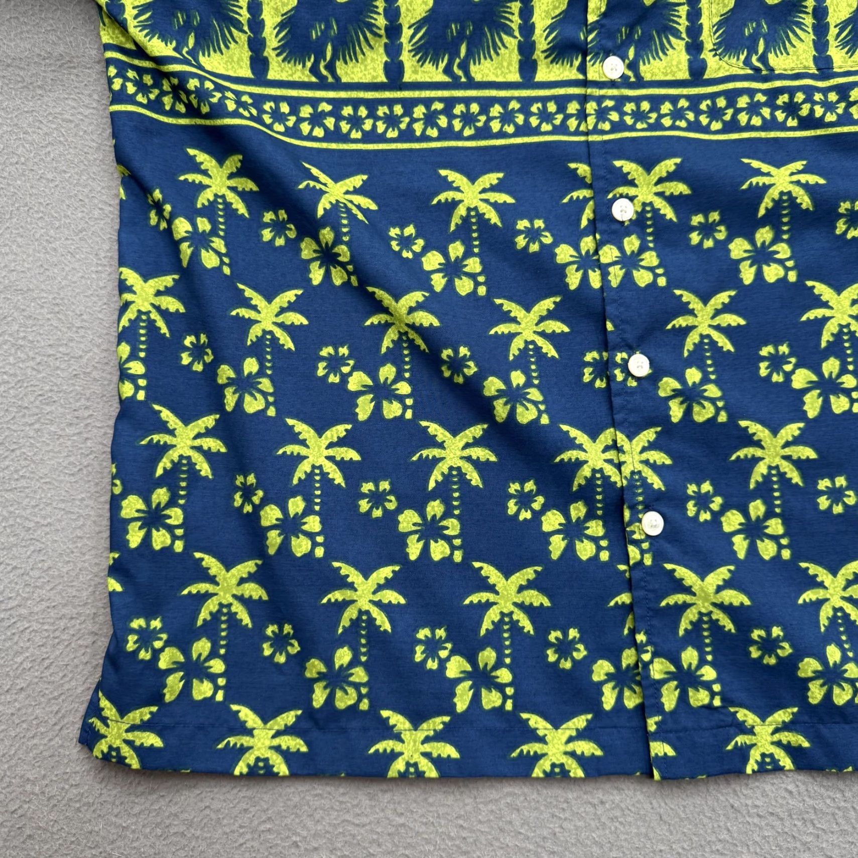 Vintage VINTAGE OP Shirt Mens Large Blue Hawaiian Tropical Palm Tree Hula Girl Button-Up Short Sleeve Graphic Print Beach Size US L / EU 52-54 / 3 - 6 Thumbnail
