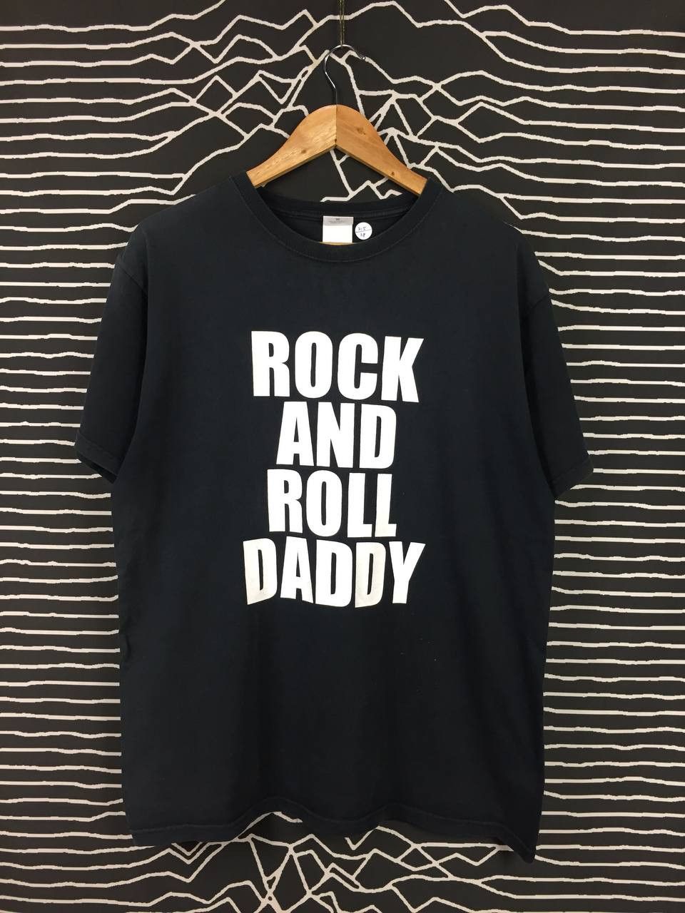Anvil × Vintage Vtg 00s Rock And Roll Daddy Statement Tee Size US L / EU 52-54 / 3 - 2 Thumbnail
