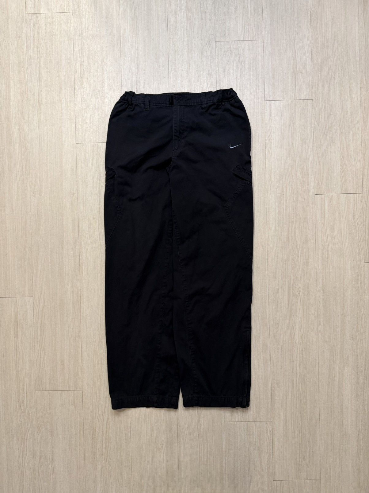 Nike Nike Vintage Silver Swoosh Cargo Pants Size US 30 / EU 46 - 1 Thumbnail