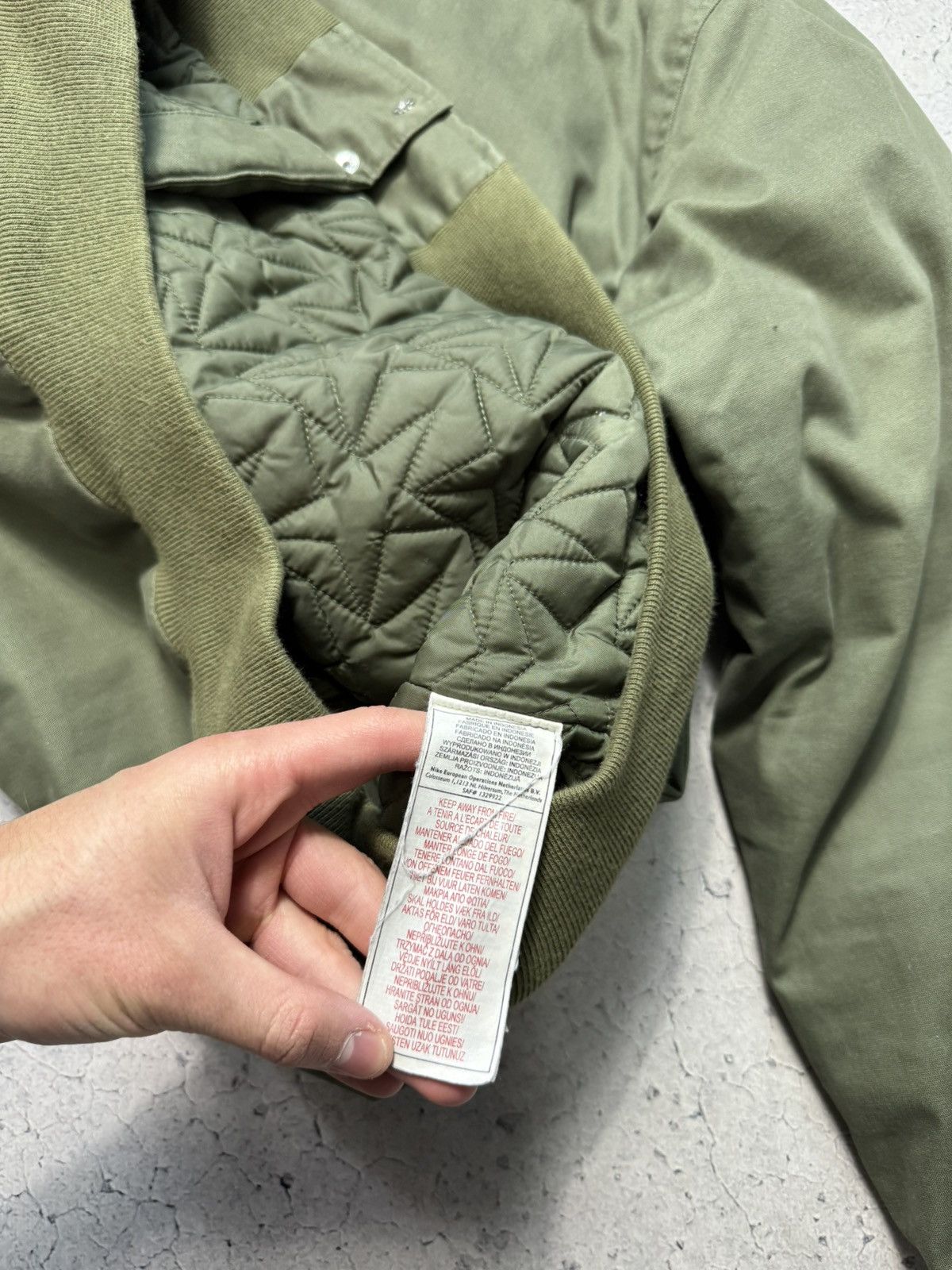Nike Nike Air Vintage 00’s Bomber Jacket Big Logo Swoosh Y2K Size US L / EU 52-54 / 3 - 7 Thumbnail