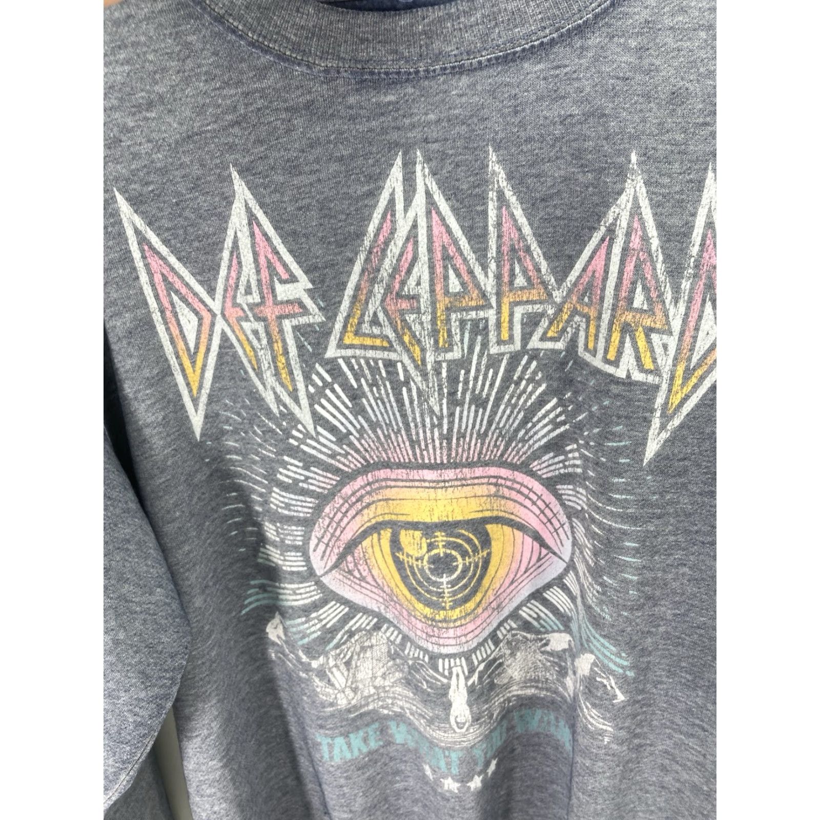 Vintage VINTAGE Def Leppard Sweatshirt Women XS Gray Long Sleeve Take What You Want Pullover Size XS / US 0-2 / IT 36-38 - 4 Thumbnail
