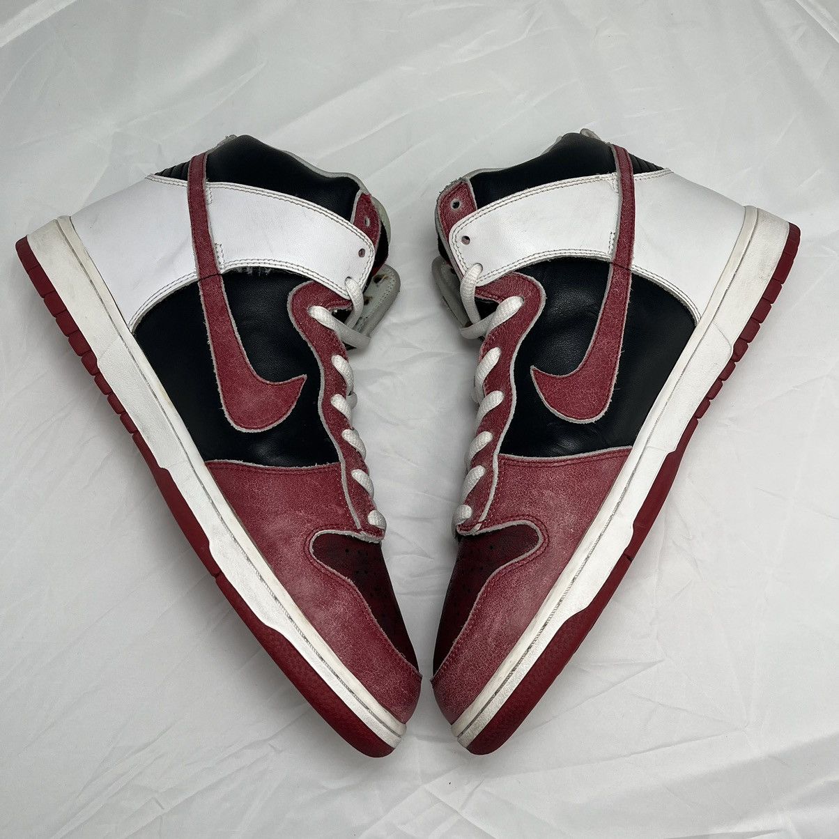 Nike Size 12 Rare Grail! 2007 Nike Dunk High SB Jason Voorhees Size US 12 / EU 45 - 9 Thumbnail