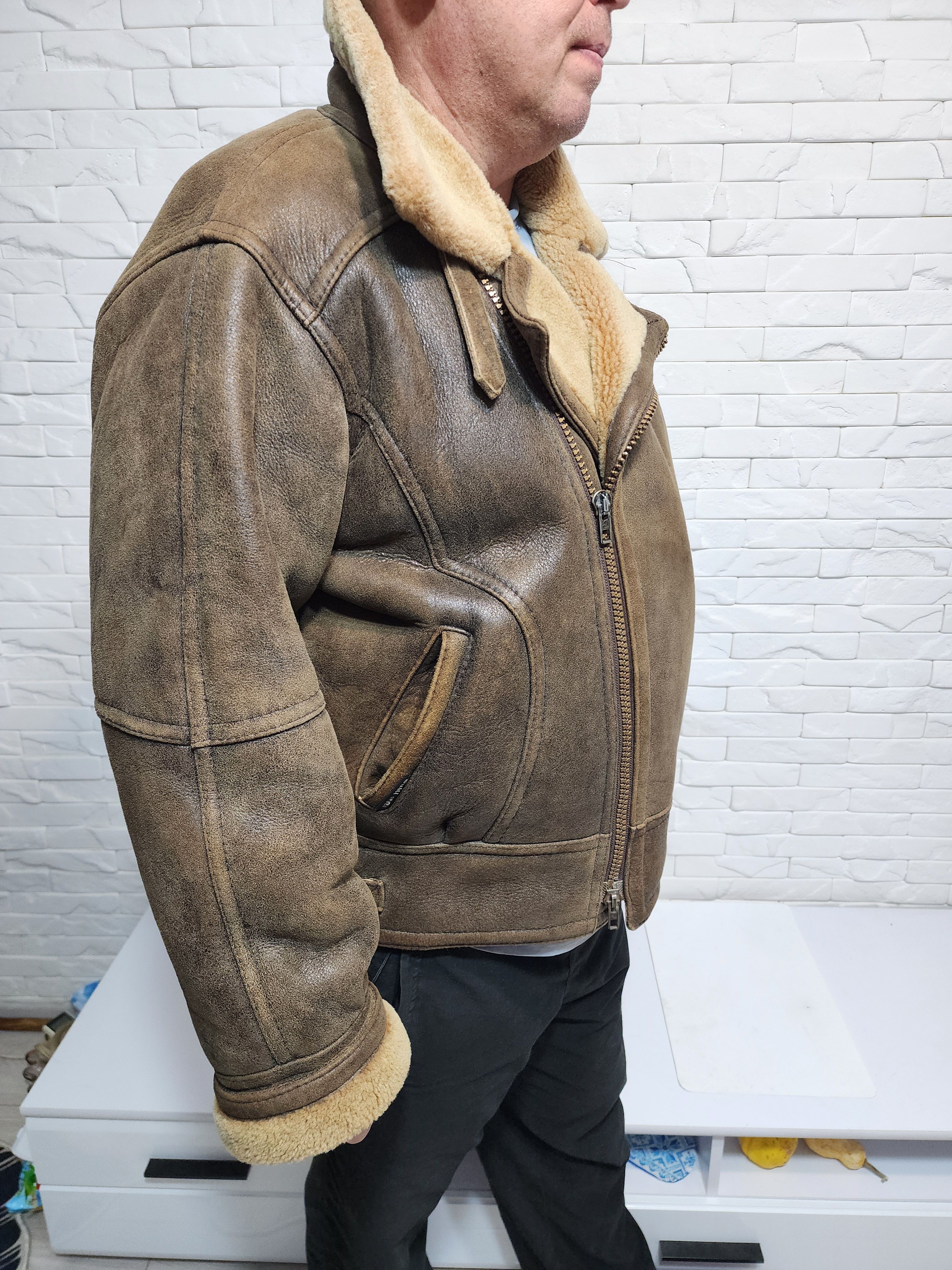 Genuine Leather Men's Brown Sheepskin Coat: Genuine Fur Jacket Size US L / EU 52-54 / 3 - 4 Thumbnail