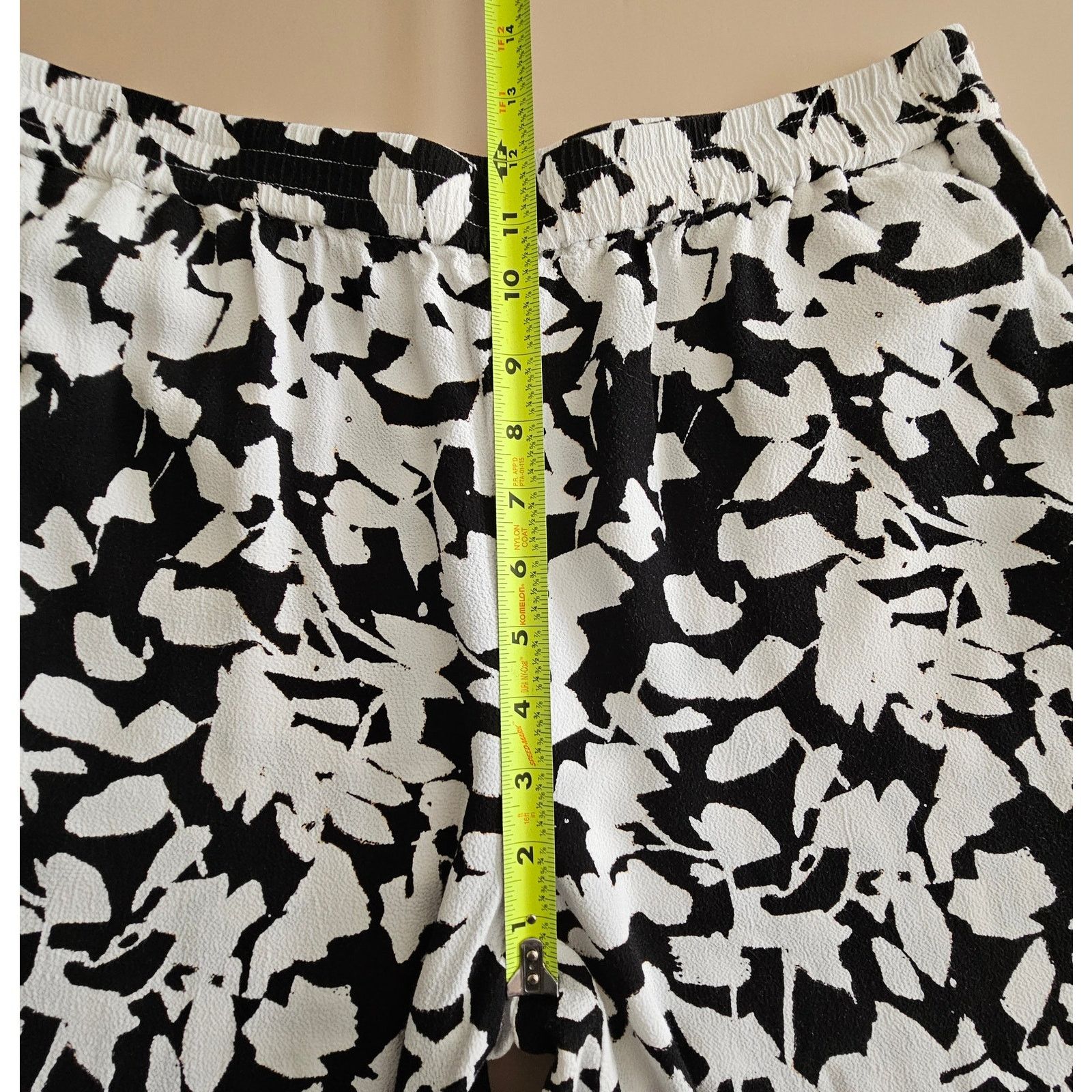 Kate Spade EUC Kate Spade Synna Leaf Wide Leg B/W Cropped Ankle Pants M Size 30" / US 8 / IT 44 - 5 Thumbnail