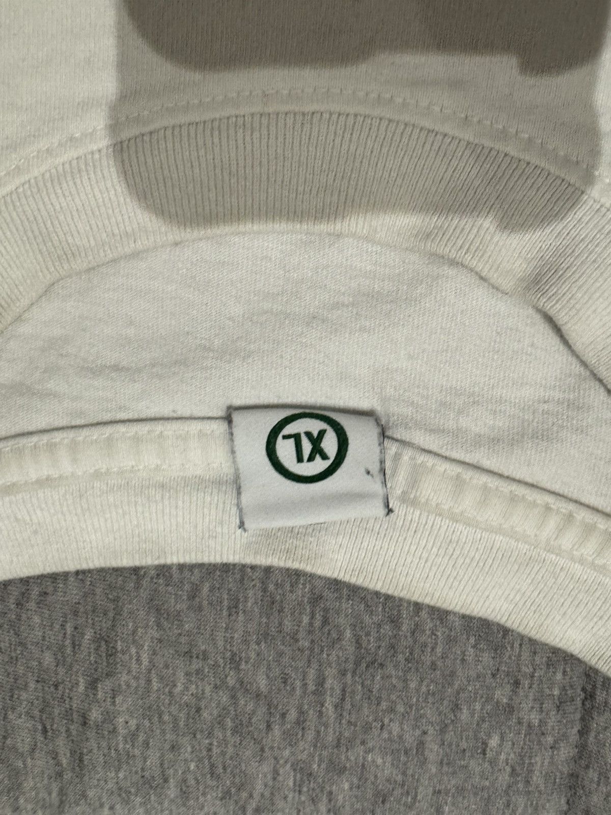 HIDDEN HIDDEN USA / GLOBE T SHIRT BRAND NEW Size US XL / EU 56 / 4 - 3 Thumbnail