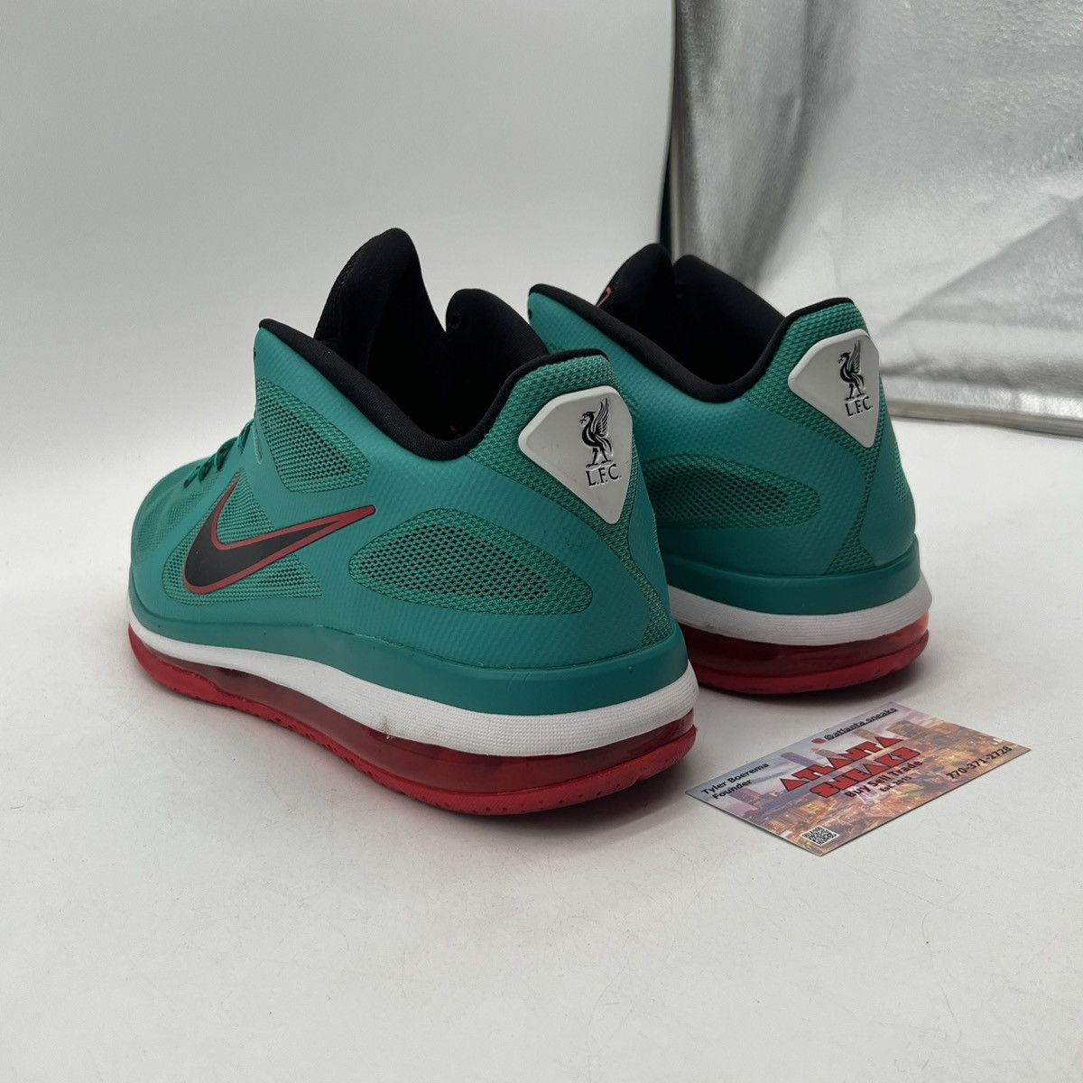 Nike Lebron 9 low reverse Liverpool Size US 12 / EU 45 - 4 Thumbnail