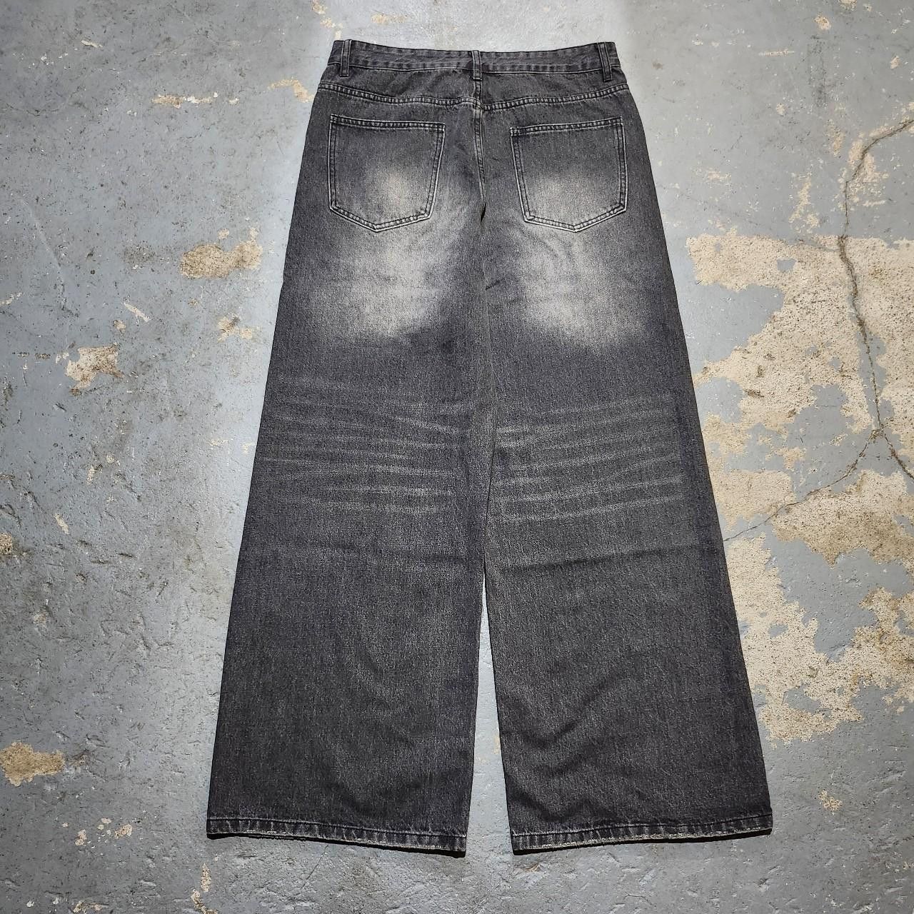 Japanese Brand Baggy Loose Fit Grey Faded Jeans Size US 32 / EU 48 - 2 Thumbnail