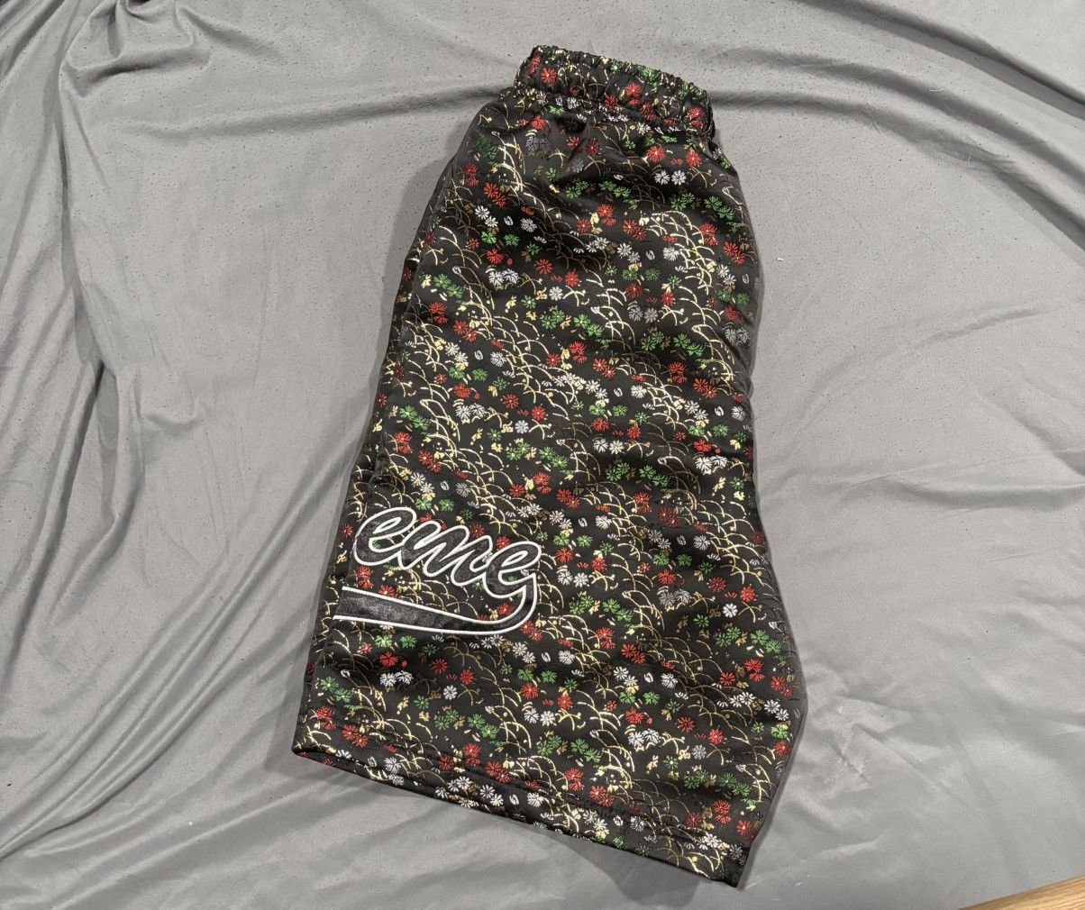Supreme Supreme floral jacquard shorts Size US 32 / EU 48 - 2 Thumbnail