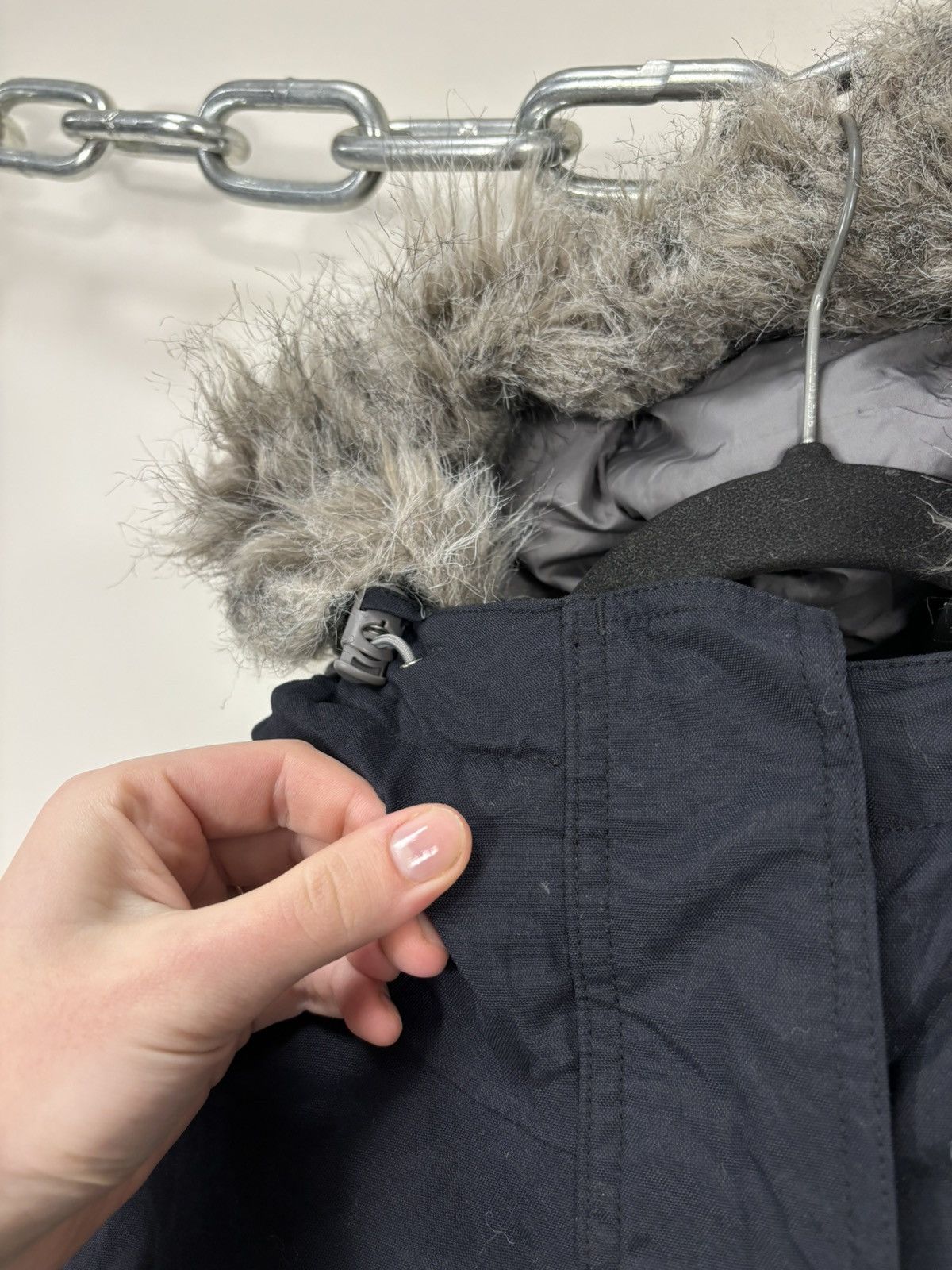 The North Face The North Face McMurdo Women’s Fur Hooded Black Down Jacket Size M / US 6-8 / IT 42-44 - 6 Thumbnail