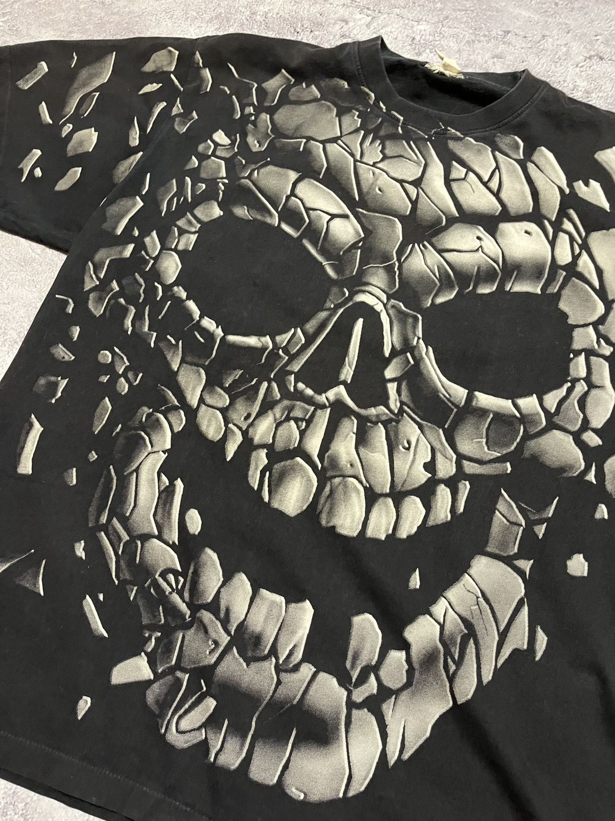 Liquid Blue Vintage Liquid blue two sided Stone Skull tee shirt Size US XL / EU 56 / 4 - 3 Thumbnail