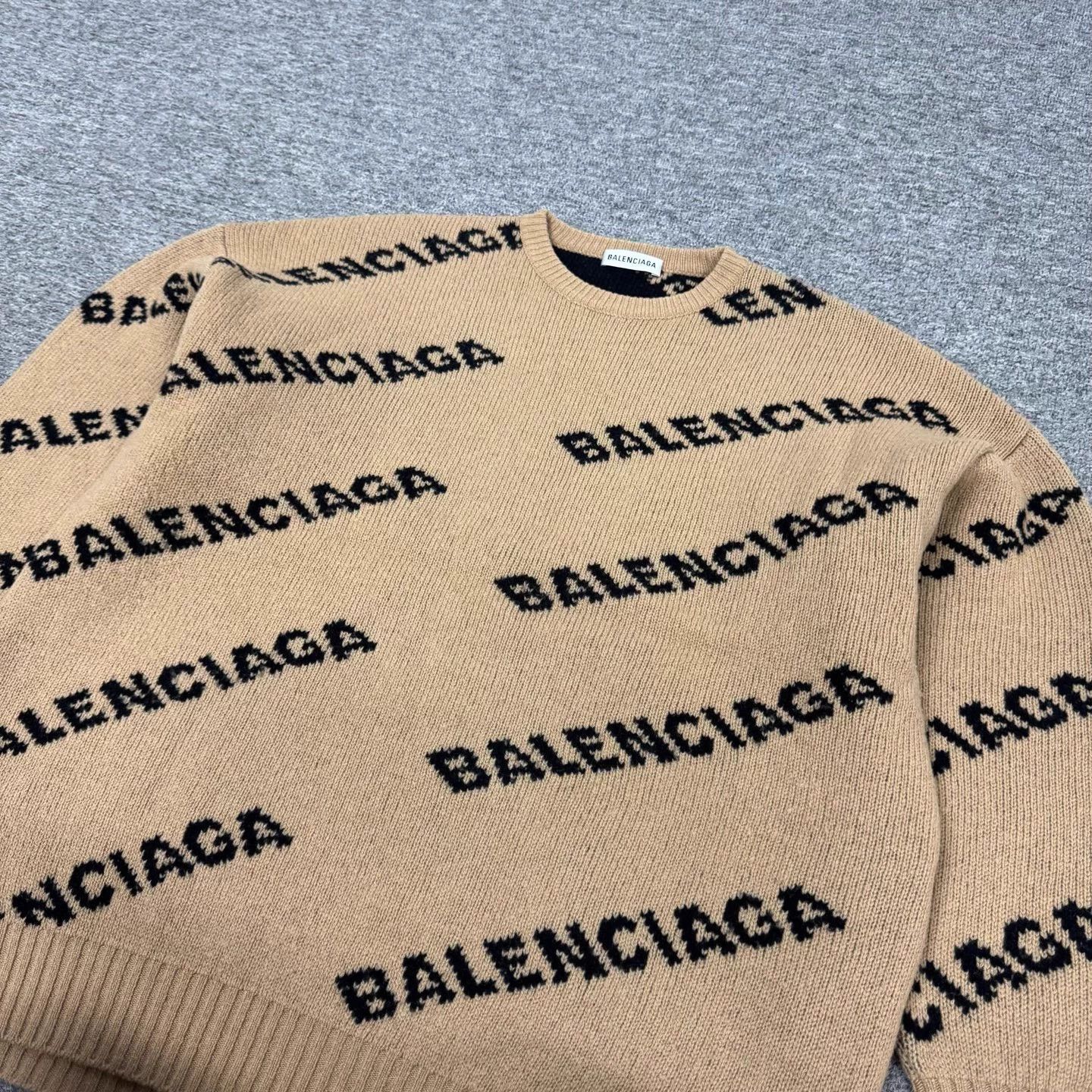 Balenciaga Balenciaga Allover Print Wool Sweater XS 99 New Size US XS / EU 42 / 0 - 4 Thumbnail