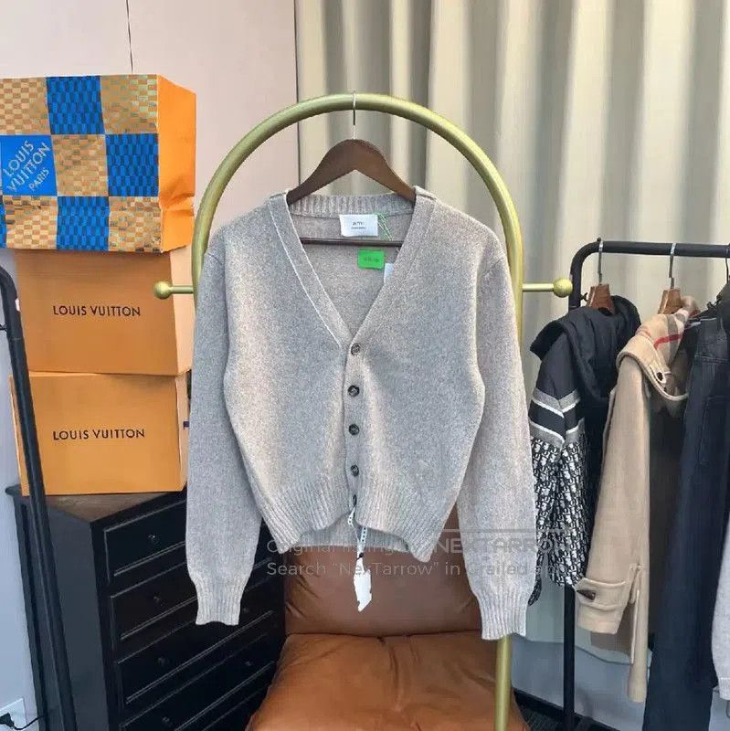 AMI AMI Gray Wool Women's Cardigan . Size L / US 10 / IT 46 - 1 Thumbnail