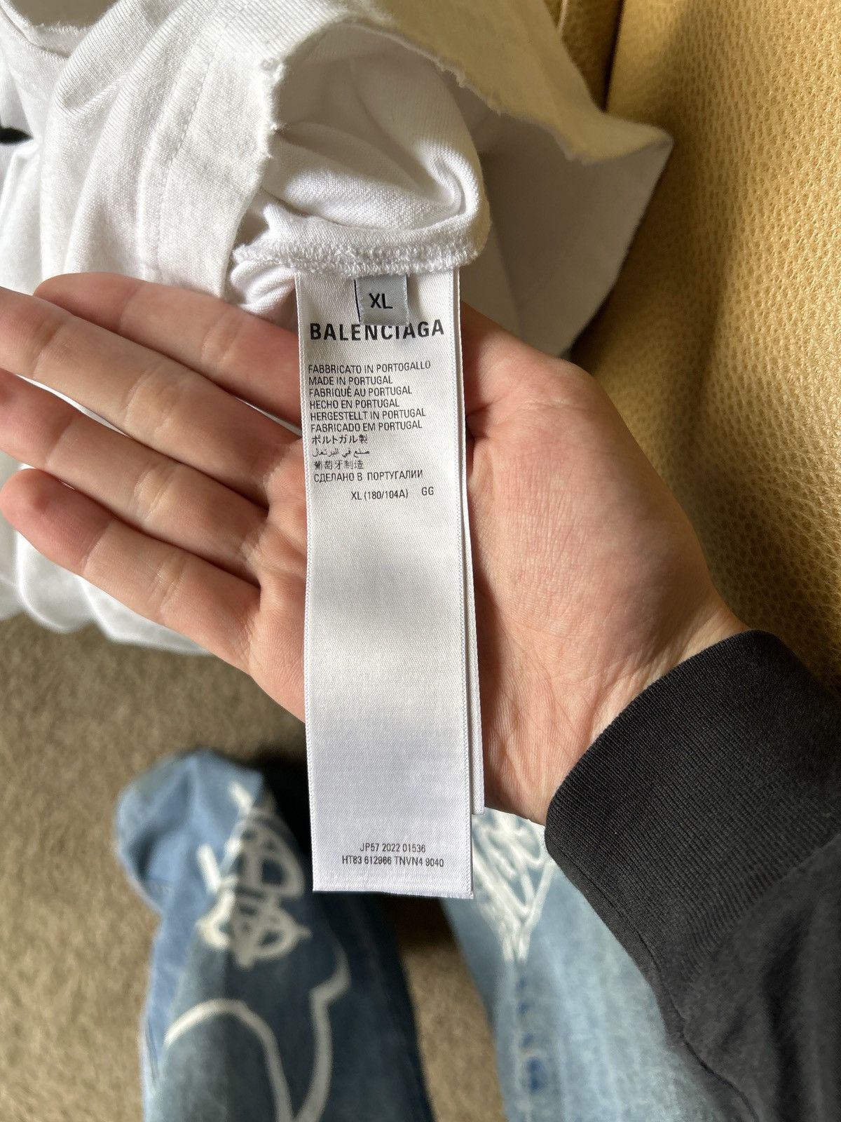Balenciaga Balenciaga spray paint tee Size US XL / EU 56 / 4 - 4 Thumbnail