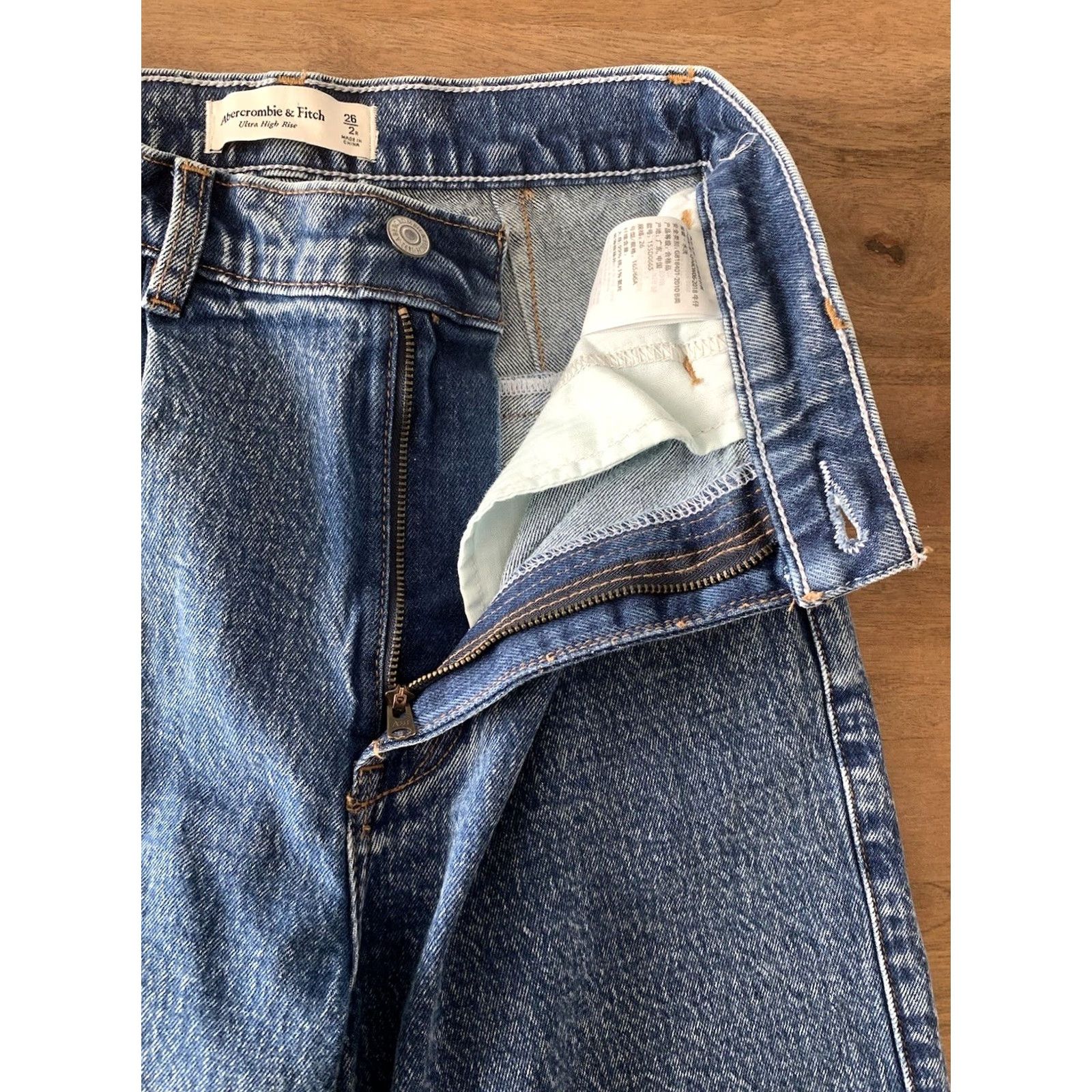 Abercrombie & Fitch Abercrombie & Fitch Jeans Women's 26 Blue High Rise Tapered 90s Band Punk Casual Denim Baggy Style Size 26" / US 2 / IT 38 - 4 Thumbnail