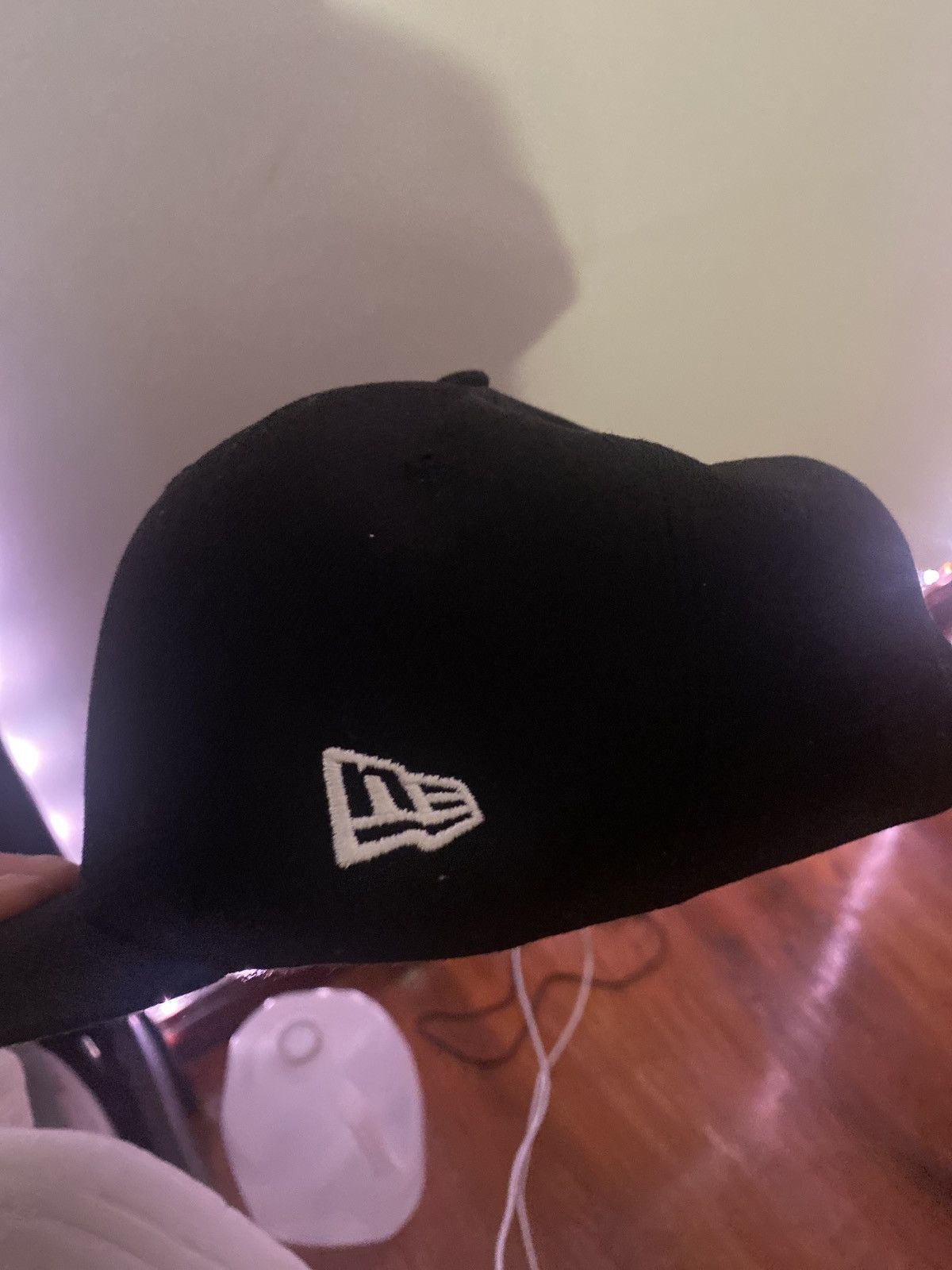 Other Black Red sox baseball cap Size 26 - 4 Thumbnail