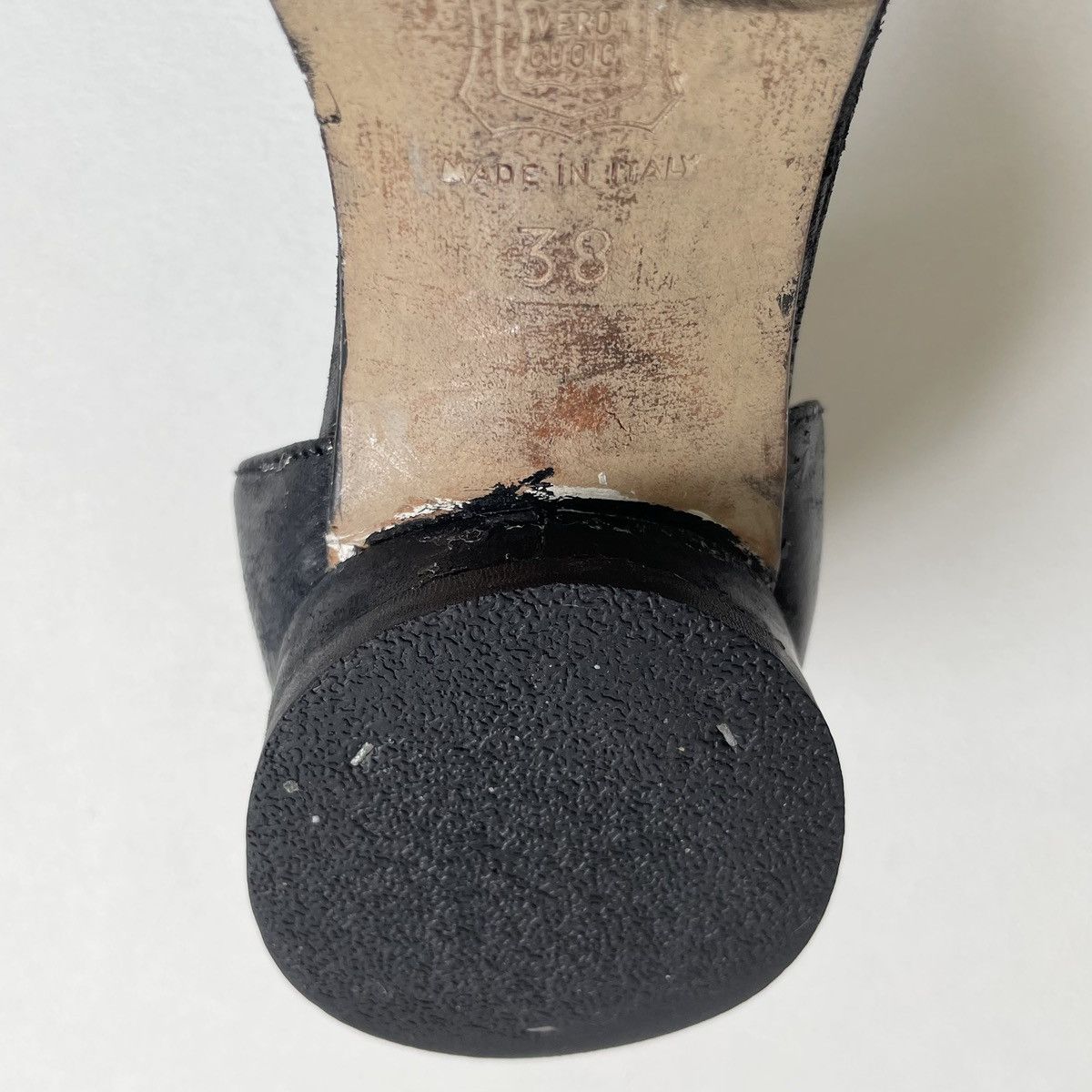 Maison Margiela 1990s Black Painted Mule Tabi Shoes Size US 8 / IT 38 - 22 Thumbnail