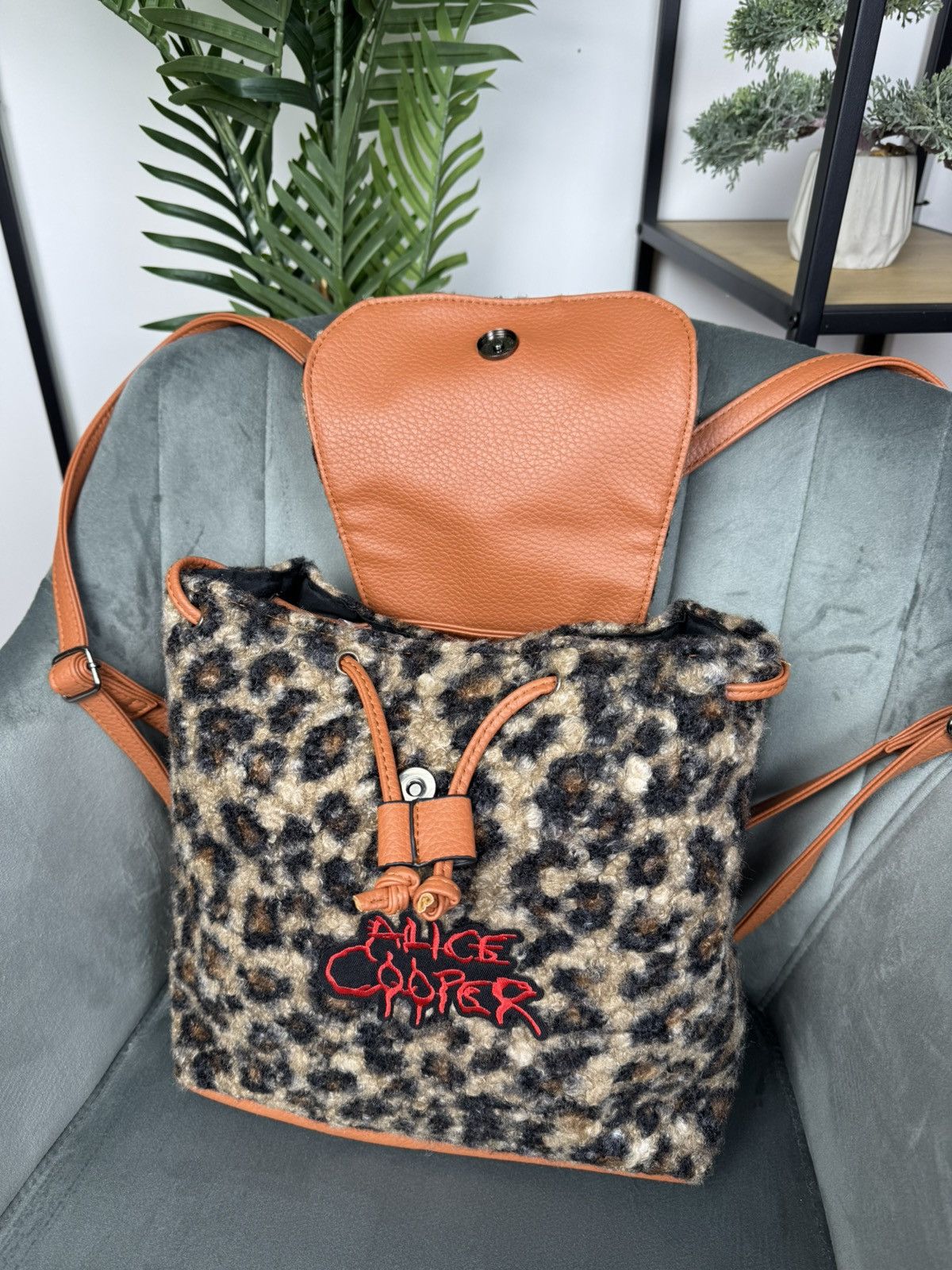 Band Tees × Designer Alice Cooper Leopard Unisex OS Backpack Knapsack Size ONE SIZE - 3 Thumbnail