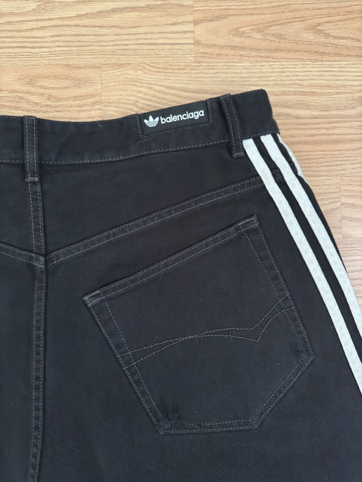 Adidas × Balenciaga Balenciaga and Adidas Triple Stripe Denim Size US 33 - 6 Thumbnail