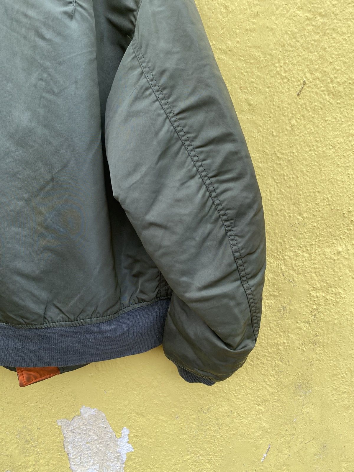 Alpha Industries × Vintage Vintage ma-1 Alpha industries bomber jacket Size US L / EU 52-54 / 3 - 14 Thumbnail
