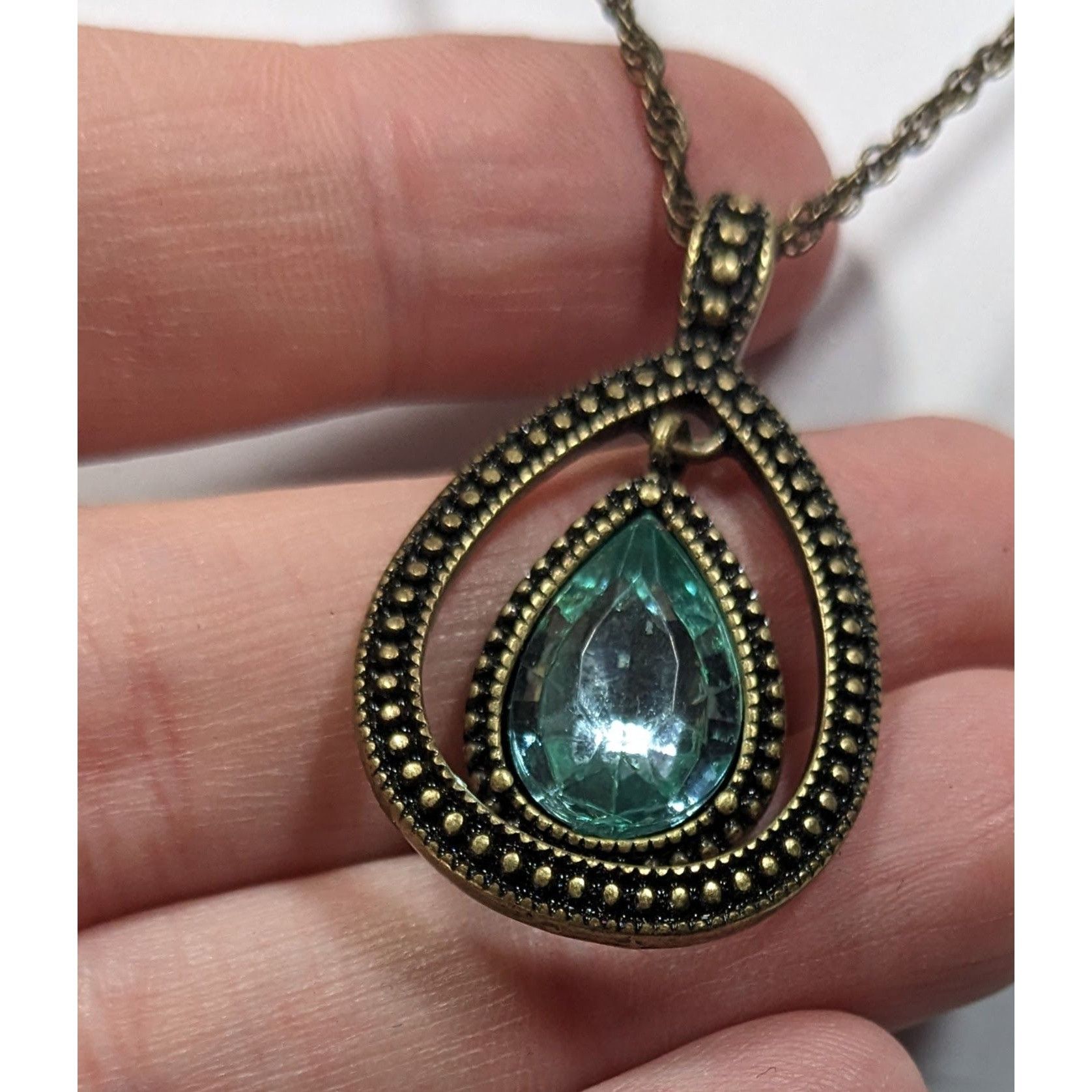 Other Whimsical Teardrop Blue Gemmed Gold Tone Pendant Necklace Size ONE SIZE - 6 Thumbnail