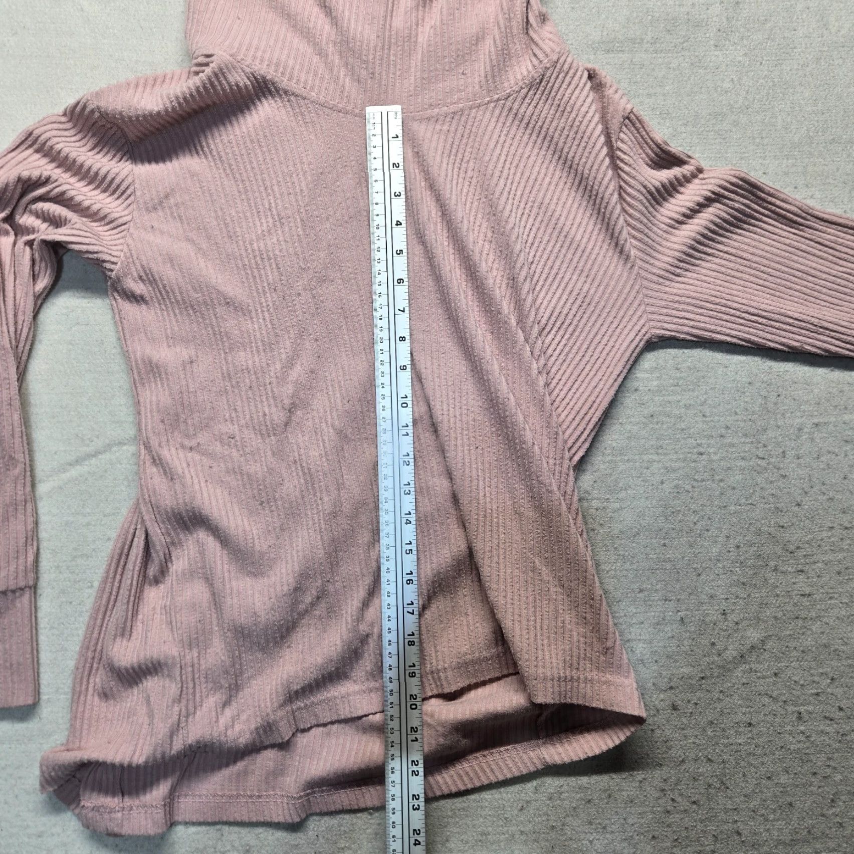 Vintage Jane and Delancey Solid Pink Turtleneck Sweater Women Adult Large L Shirt Sweater Pink 90s Fashion Womens Size L / US 10 / IT 46 - 6 Thumbnail