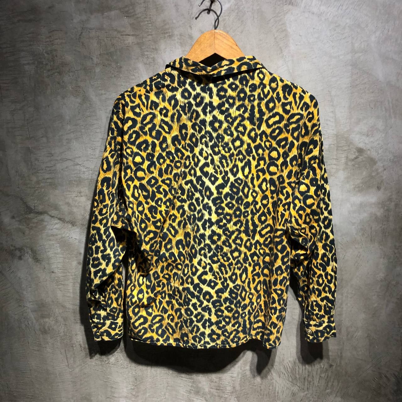 Versus Versace Versace Versus Leopard print button down long sleeves Size US M / EU 48-50 / 2 - 3 Thumbnail