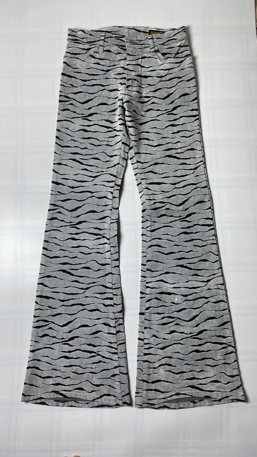 Roberto Cavalli BISON ZEBRA PATTERN DENIM PANTS Size 28" / US 6 / IT 42 - 2 Thumbnail
