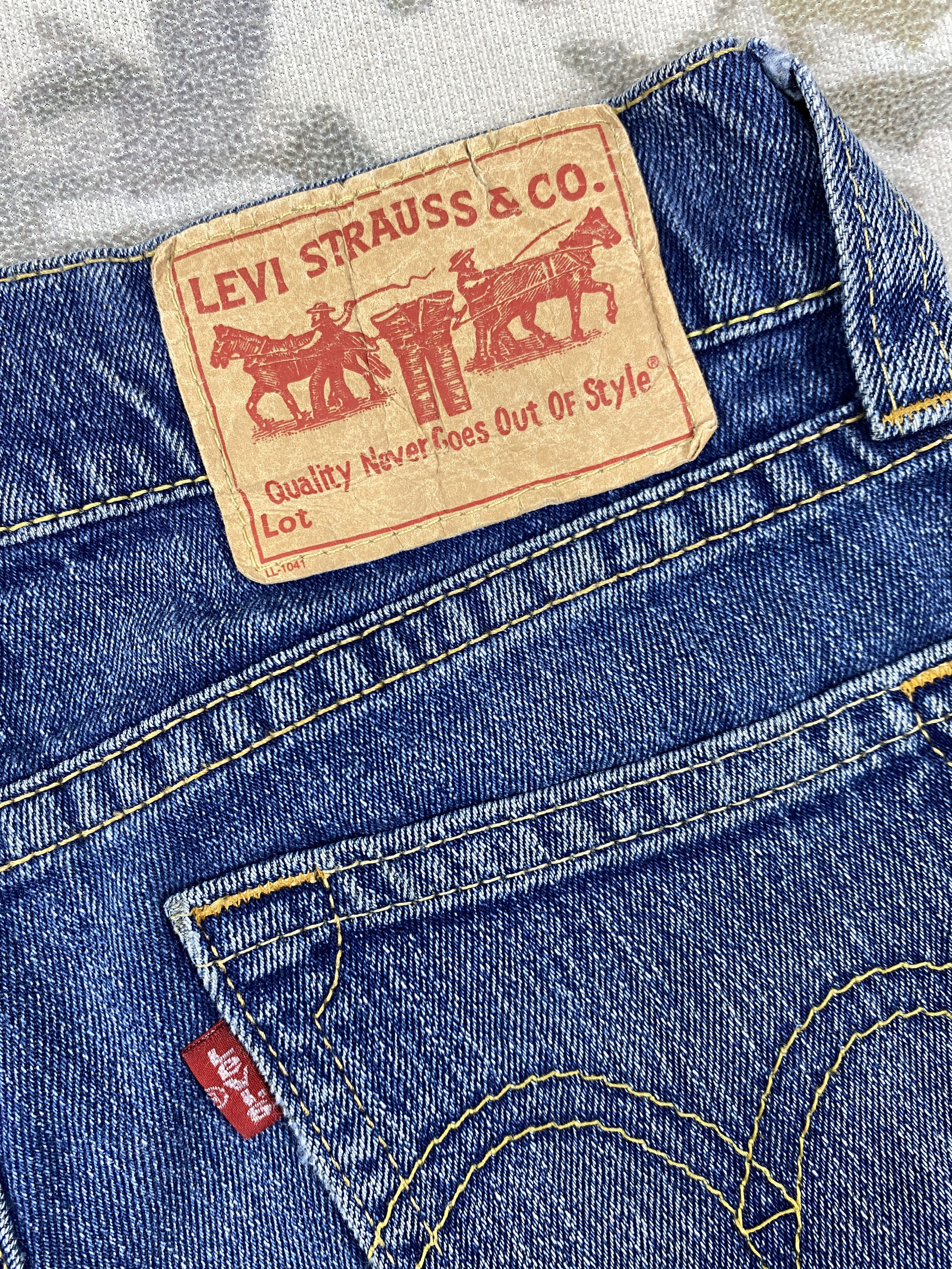 Levi's Blue Vintage Levi's Tough Boot Jeans 31x31 Denim -JN1288 Size US 31 - 10 Thumbnail