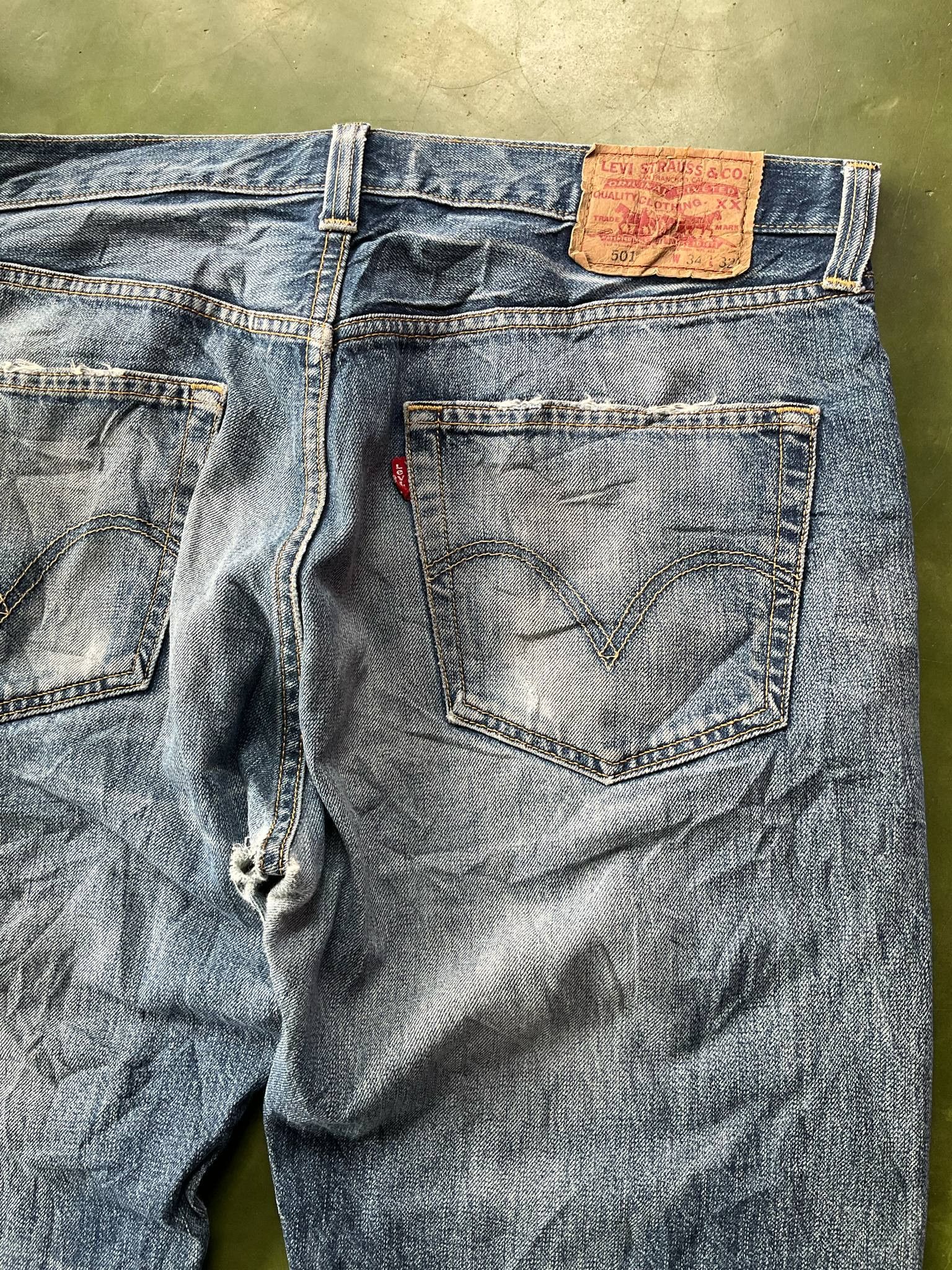 Levi's × Levi's Vintage Clothing 🔥 Vintage Levis 501 Distressed Kurt Cobain Style Jeans Size US 34 / EU 50 - 11 Thumbnail