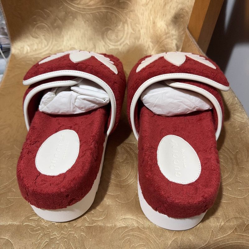Gucci Adidas Originals x Gucci Red Slide Sandals - Size US 8.5 / EU 41-42 - 3 Thumbnail